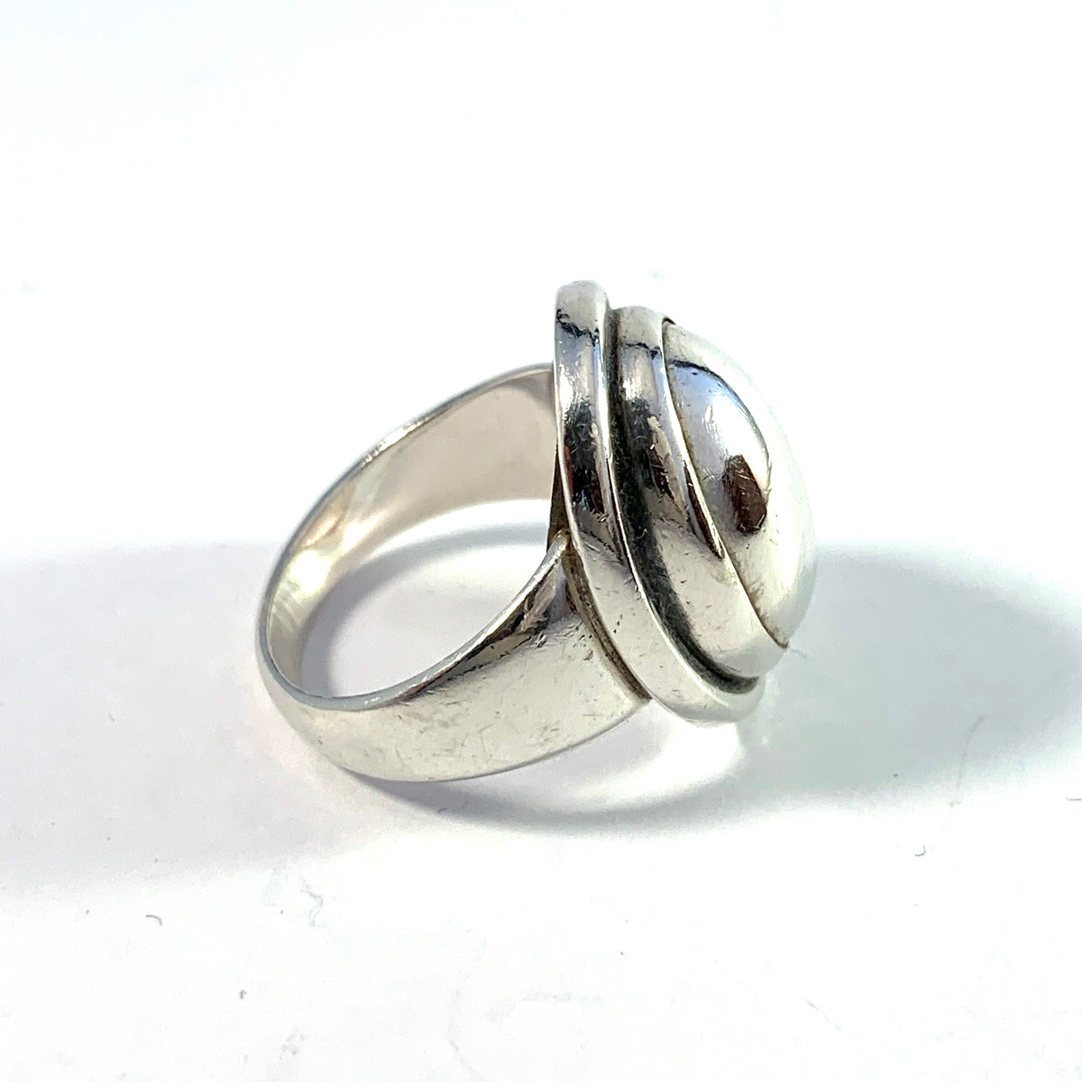 Georg Jensen, design 46a Harald Nielsen, Denmark. Mid Century Sterling Silver Ring. Boxed.