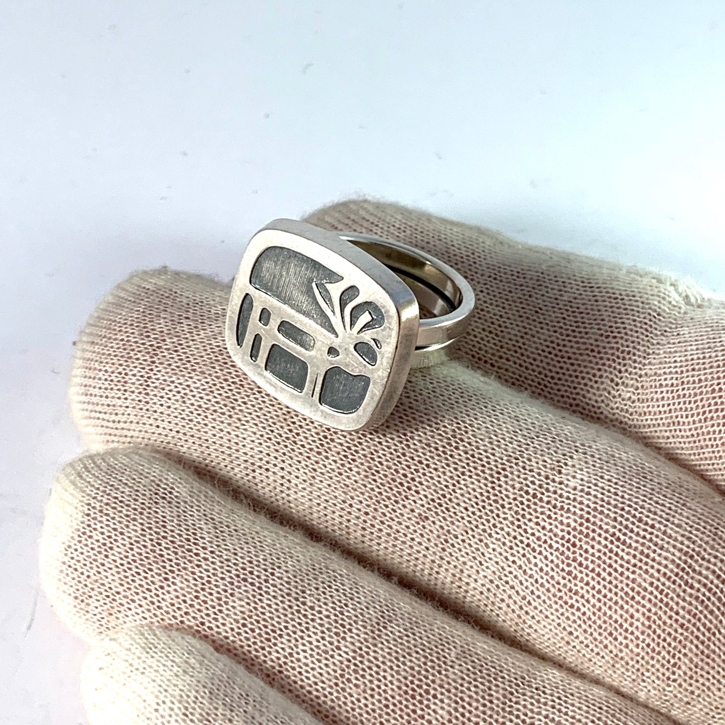 Elis Kauppi, Kupittaan Kulta Finland 1950-60s Sterling Silver Novelty Reindeer Ring. Adjustable.