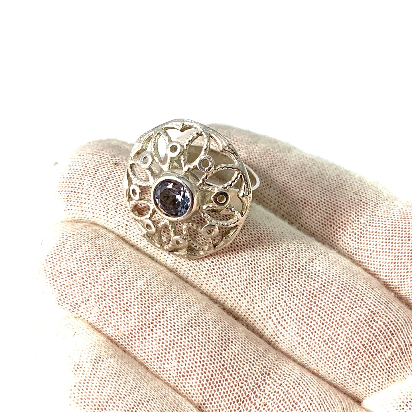 Kultasepat Salovaara, Finland 1971. Sterling Silver Blue Synthetic Spinel Ring.