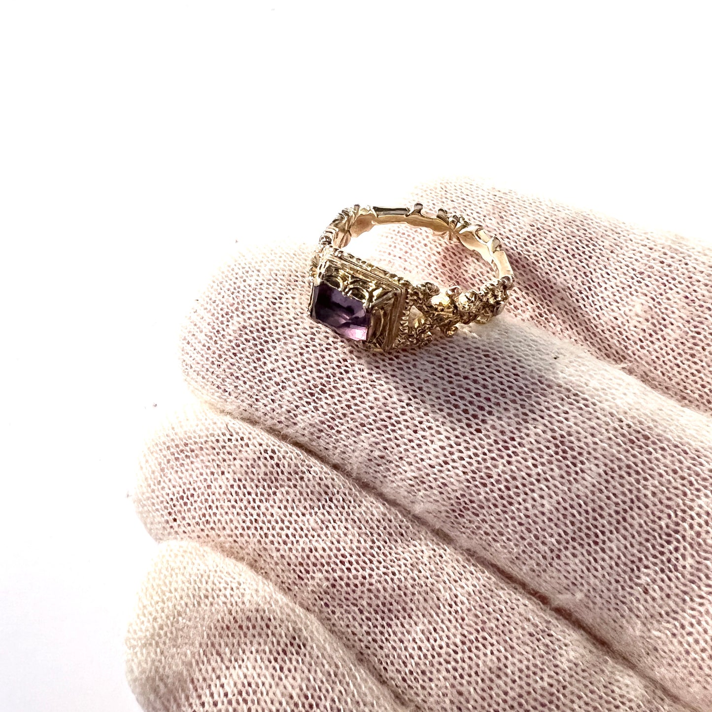 London, Vintage Renaissance Tudor Era Copy Sterling Vermeil Silver Amethyst Ring.