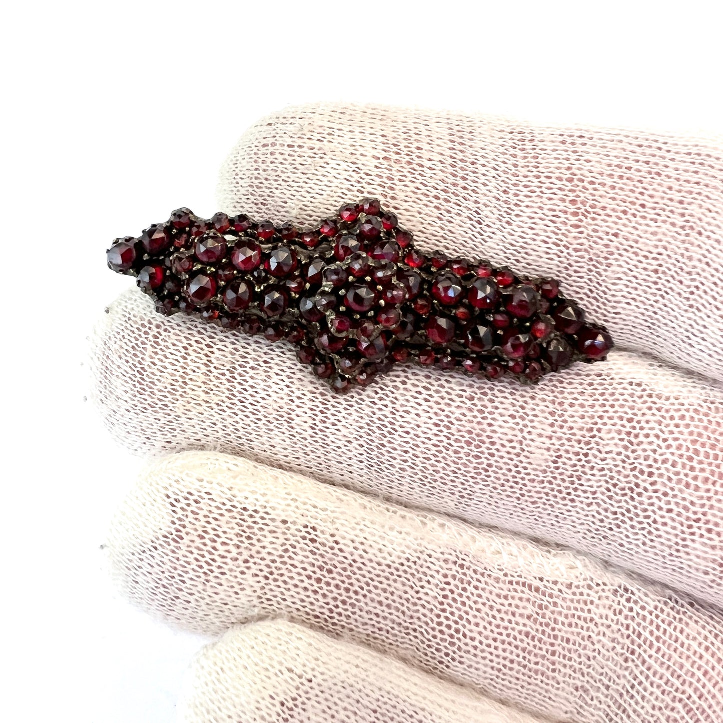 Antique c year 1900. Bohemian Garnet Yellow Metal Brooch.