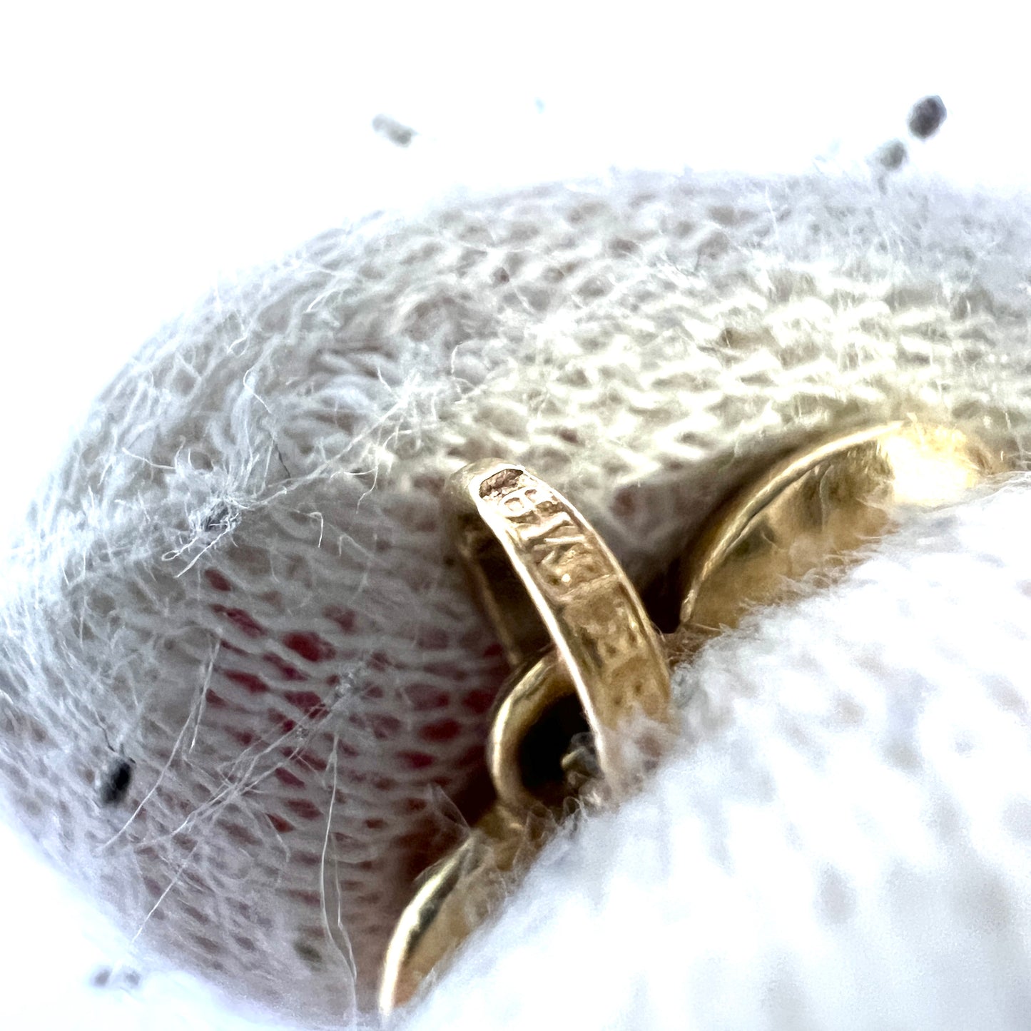 Stockholm, Sweden 1962. Vintage 18k Gold Puffy Heart Pendant Charm