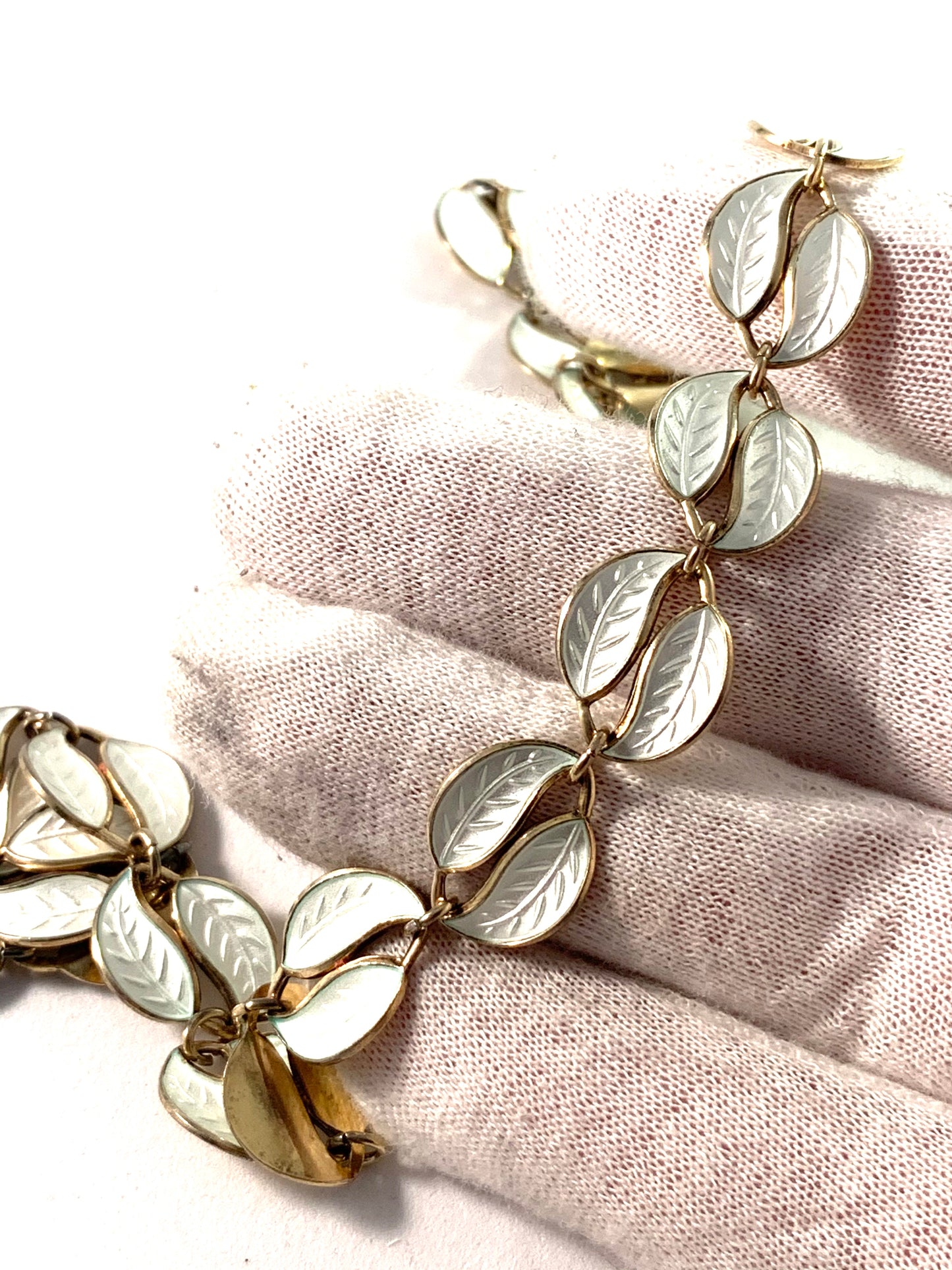 Willy Winnaess for David Andersen Norway 1950s Sterling Silver Enamel Necklace.