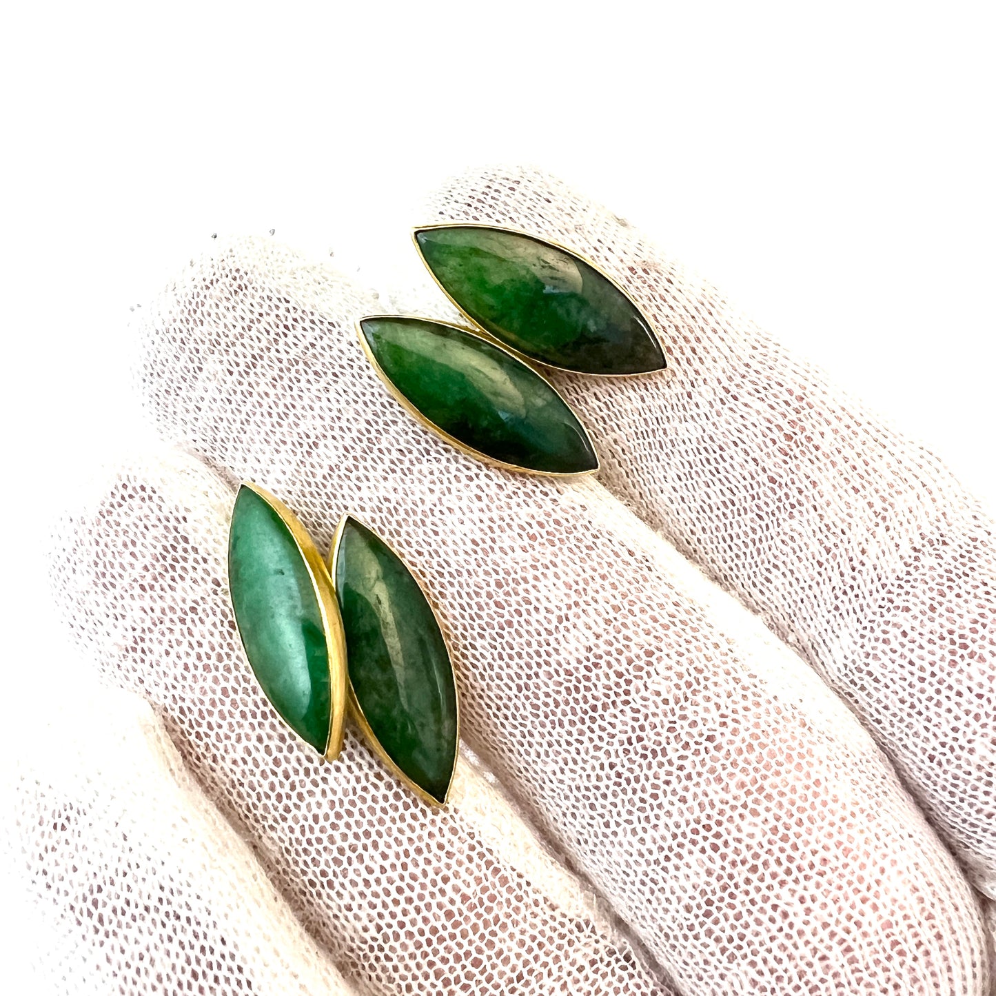 Vintage Mid-century 22k Gold Jade Pair of Cufflinks.