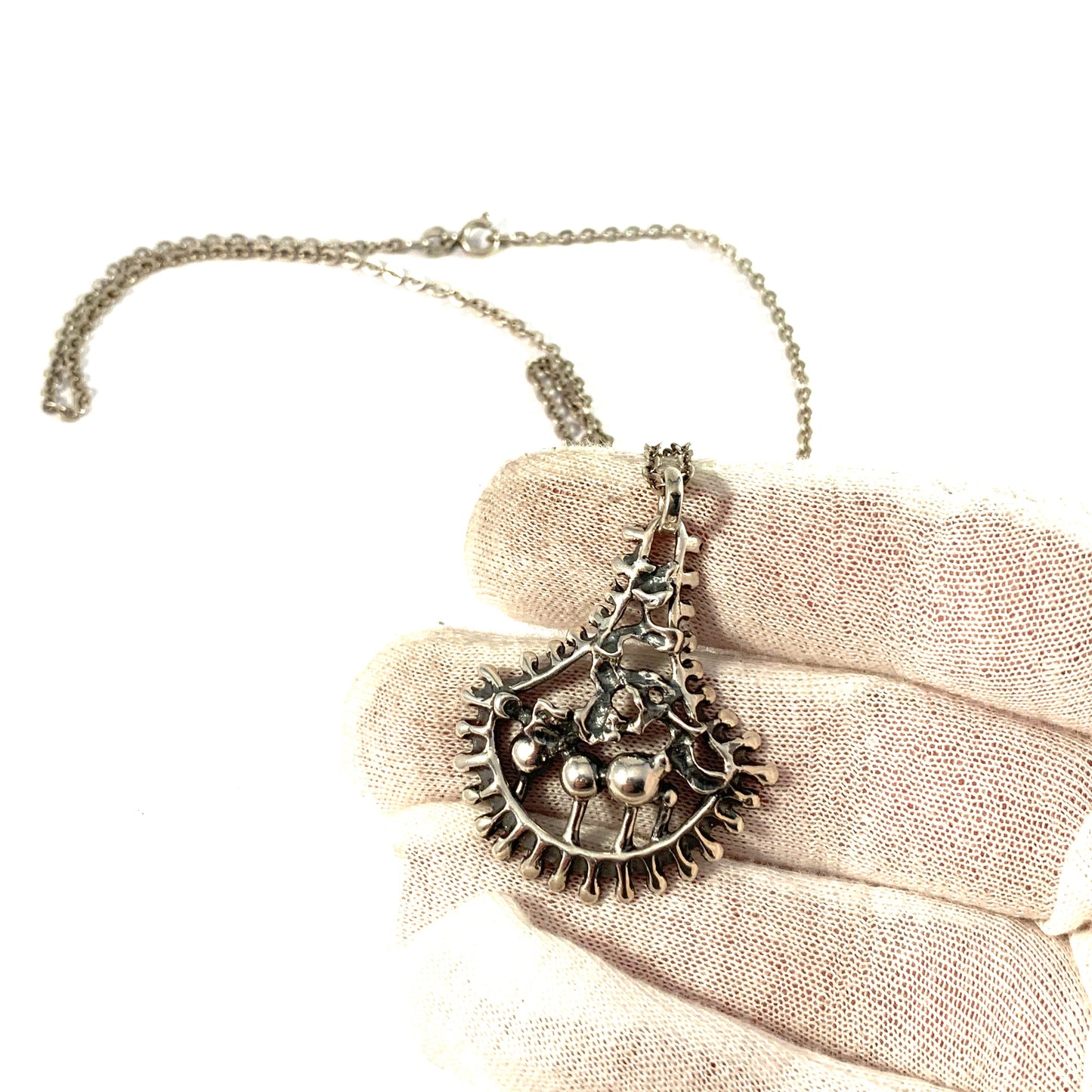 Valo Koru, Finland 1973 Sterling Silver Pendant with Chain.