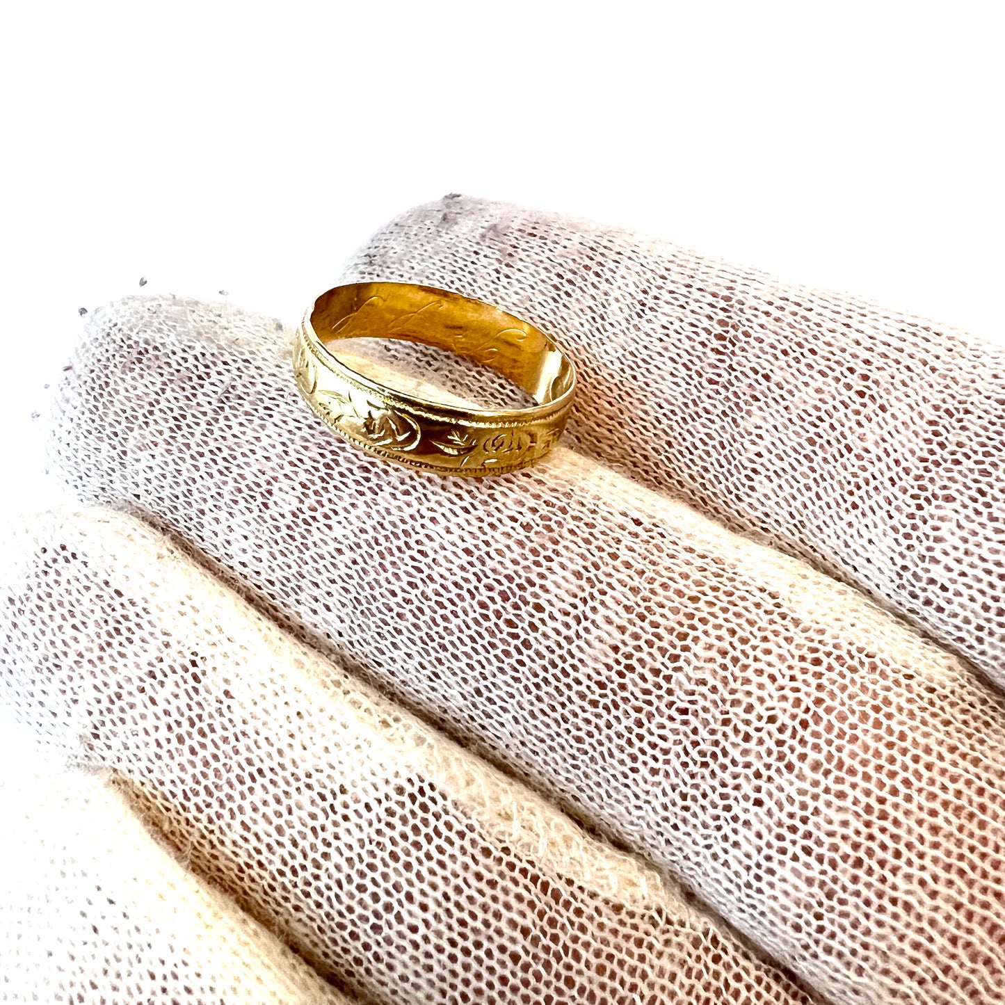 スウェーデン、1893年。アンティーク 18K ゴールド結婚指輪。