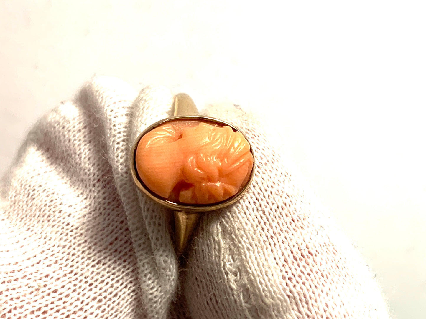 Mid Century 14k Gold Carved Coral Cameo Ring