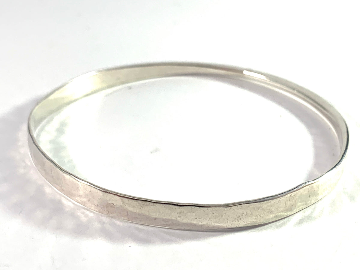 Olof Barve, Ibe Dahlquist, Sweden. Vintage Sterling Silver Bangle Bracelet. Signed