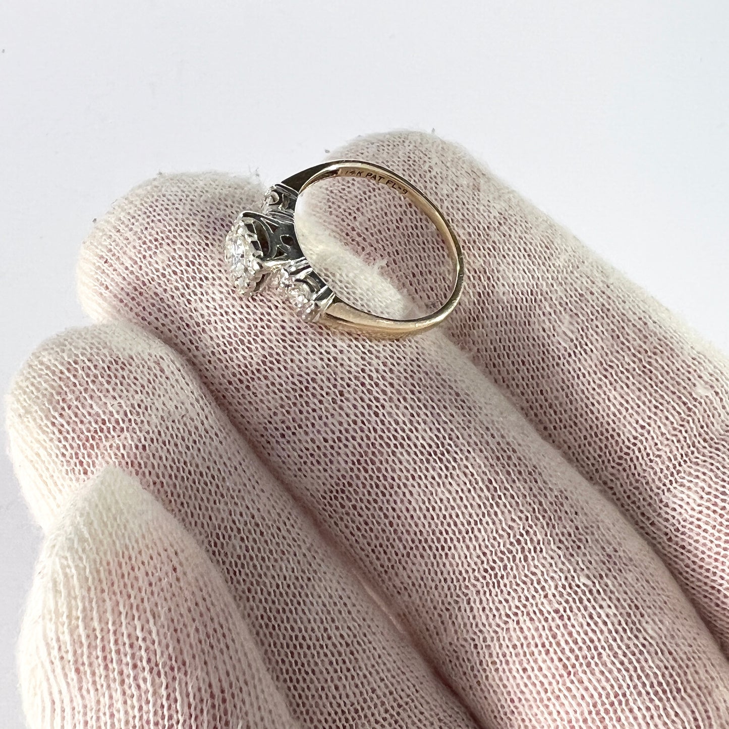 Vintage Mid Century 14k gold 0.25ct Diamond Engagement Ring