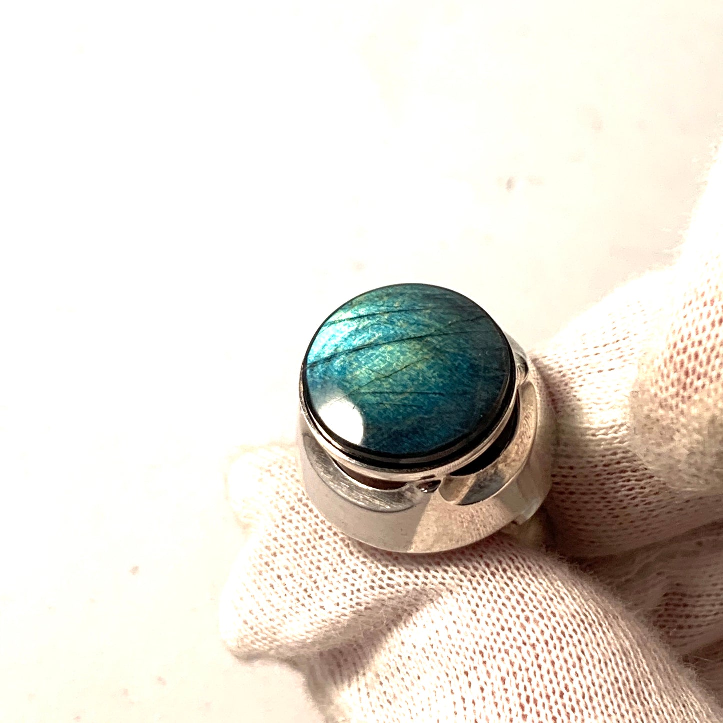 Matti J Hyvärinen for Siro Koru, Finland 1976 Sterling Labradorite Ring