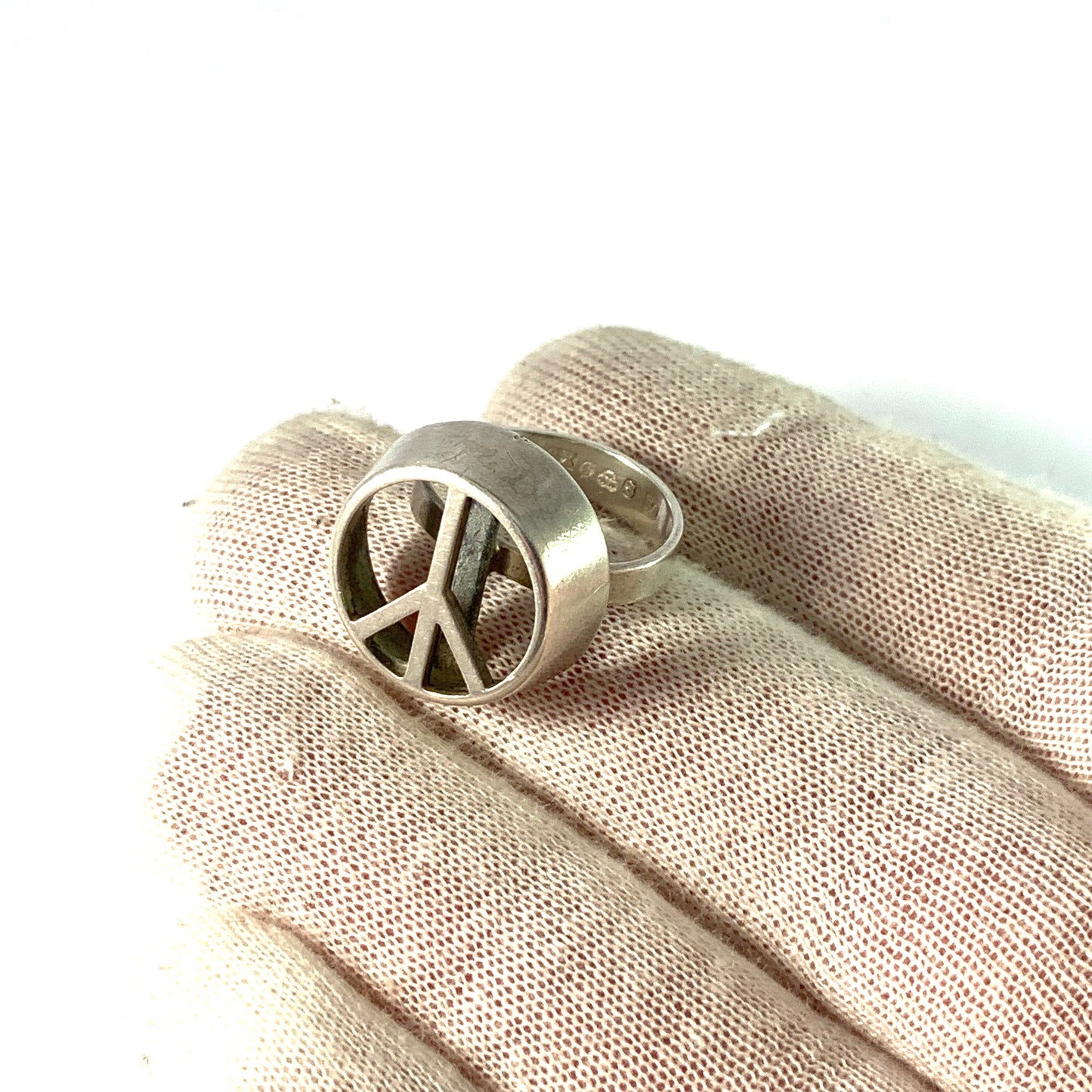 Victor Janson, Sweden 1972 Peace Sign Hippie Sterling Silver Ring.