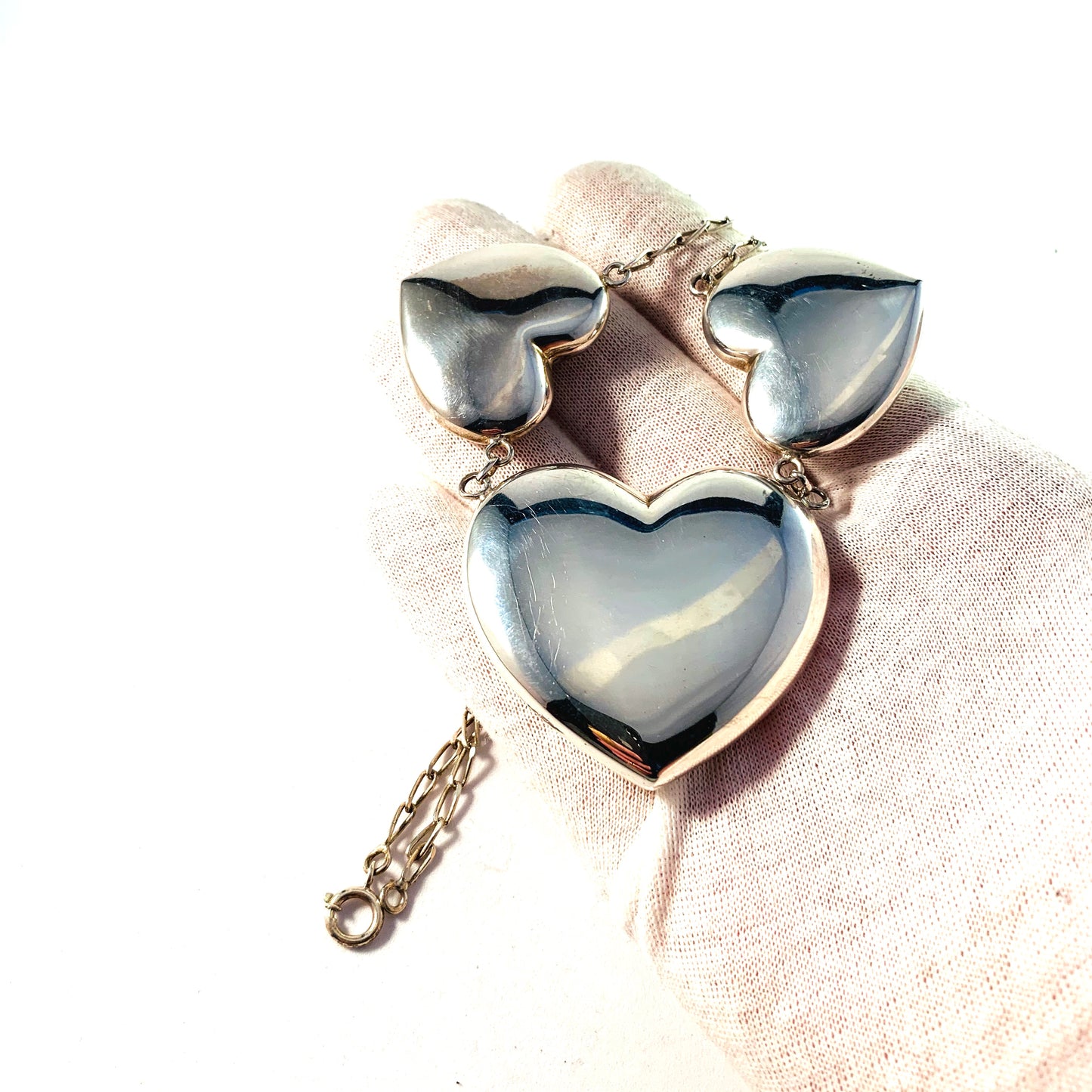 Vintage Large 830 Silver Hearts Love Necklace.