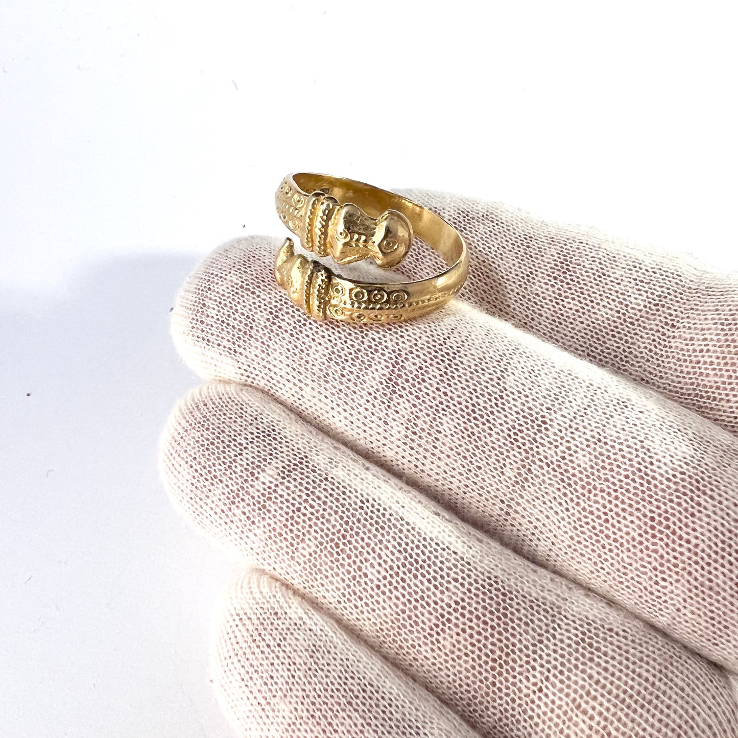 Bengt Hallberg, Sweden. Vintage 18k Gold Viking Copy Ring.