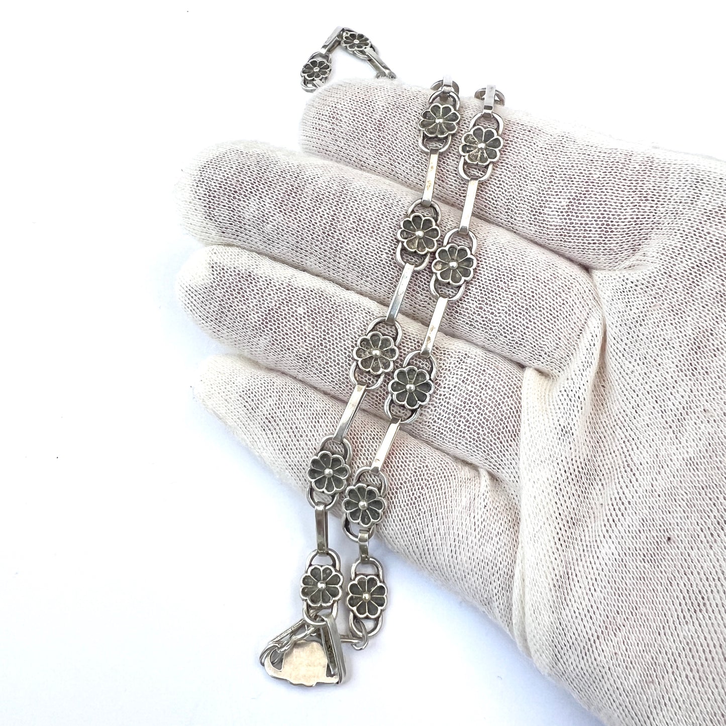 Ove Klarskov, Copenhagen 1930-40s. Vintage Solid Silver Necklace.