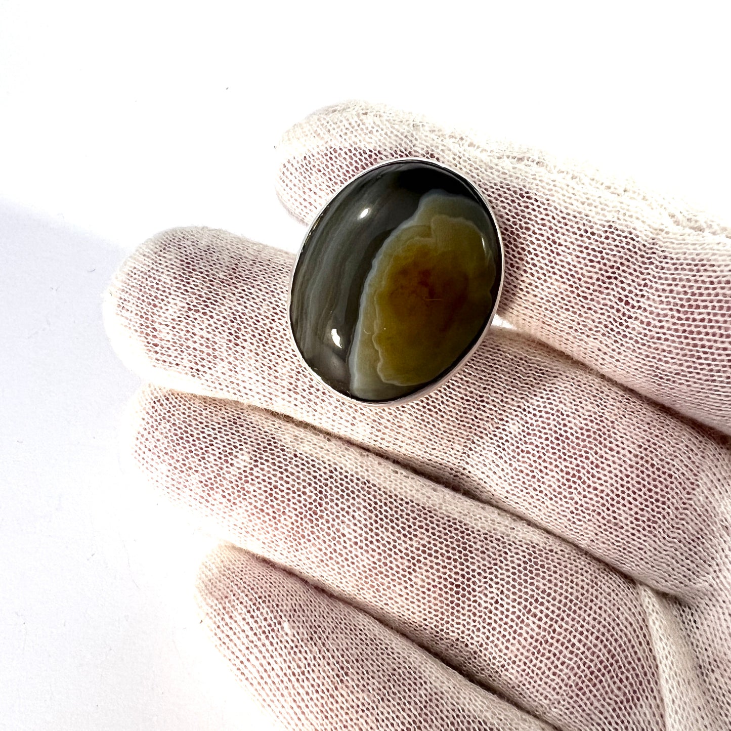 G Thyssel for Gussi Sweden 1973. Vintage Bold Sterling Silver Agate Ring. Signed