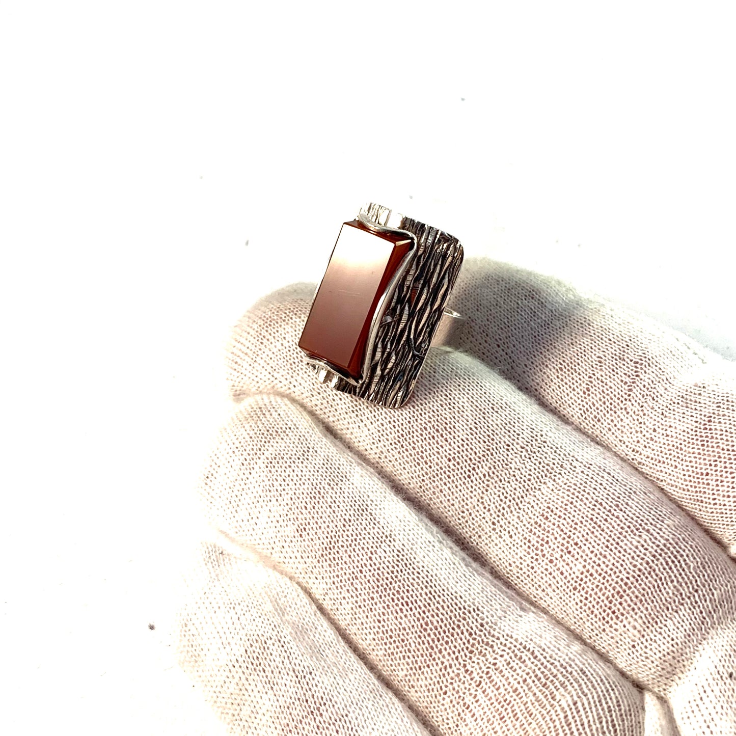 Elis Kauppi, Kupittaan Kulta Finland 1967 Modernist Sterling Carnelian Ring.