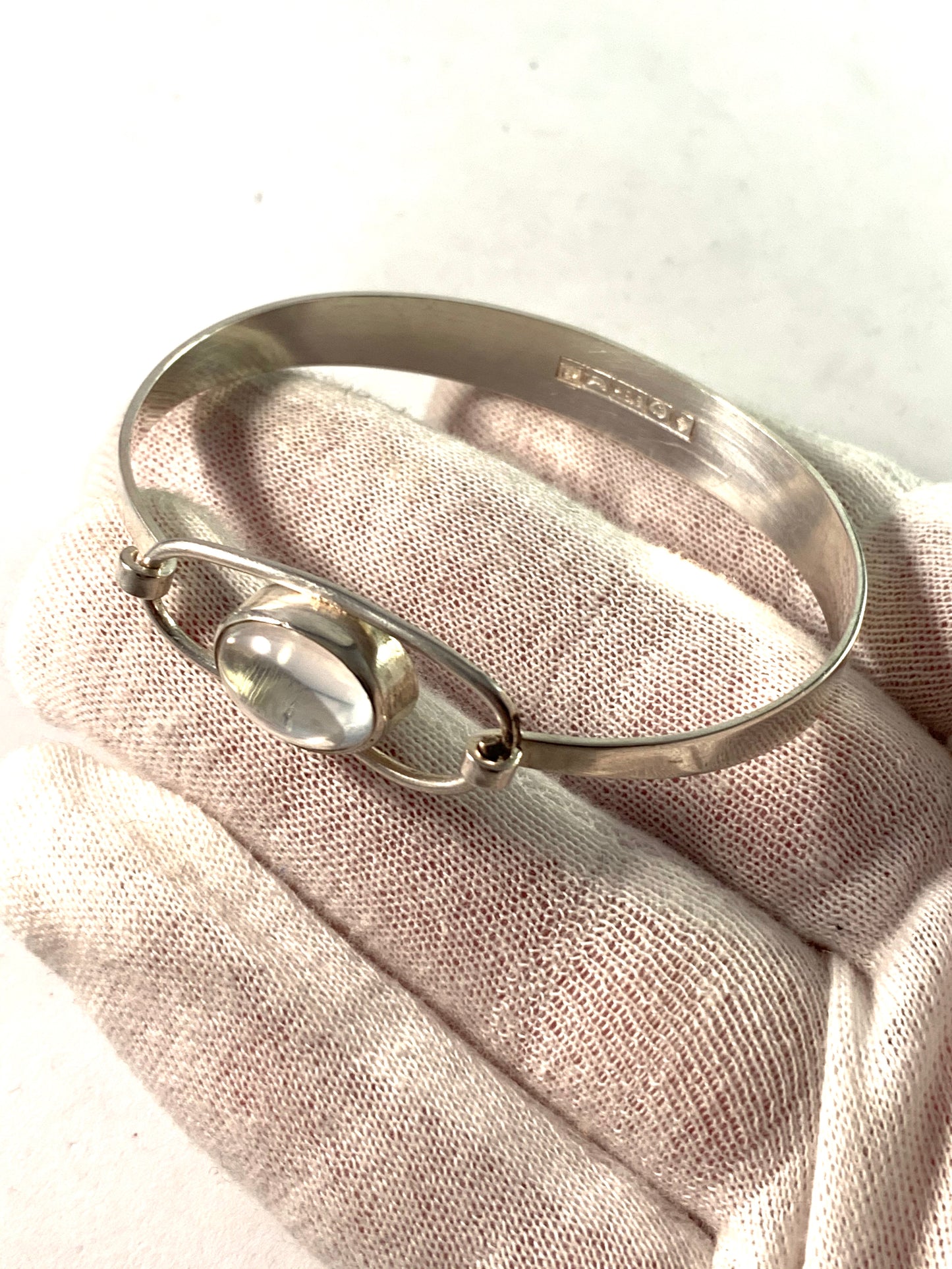 Erik Granit, Finland 1963 Silver Rock Crystal Bangle Bracelet.