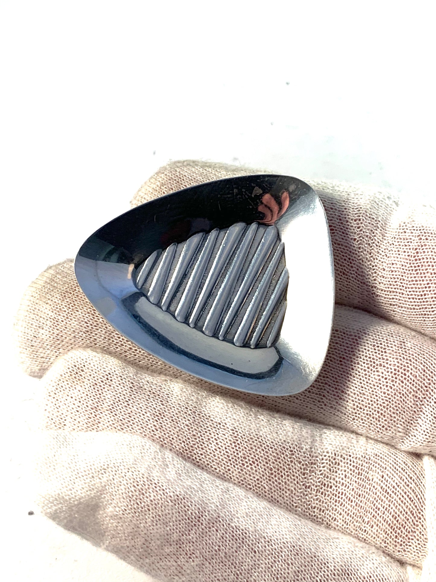 Turun Hopea, Finland. Vintage Mid Century Modern Silver Brooch.