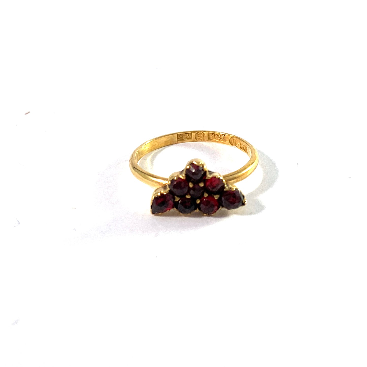 Carl Nygren, Sweden year 1925. 18k Gold Garnet Ring.