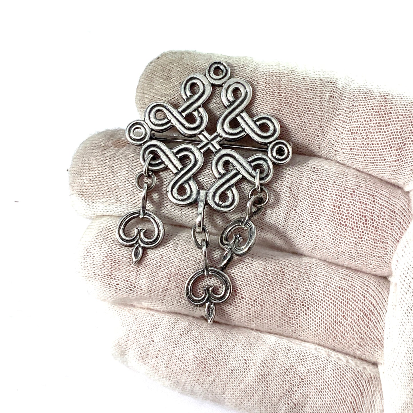 Kalevala Koru, Finland 1964. Sterling Silver Traditional Brooch.