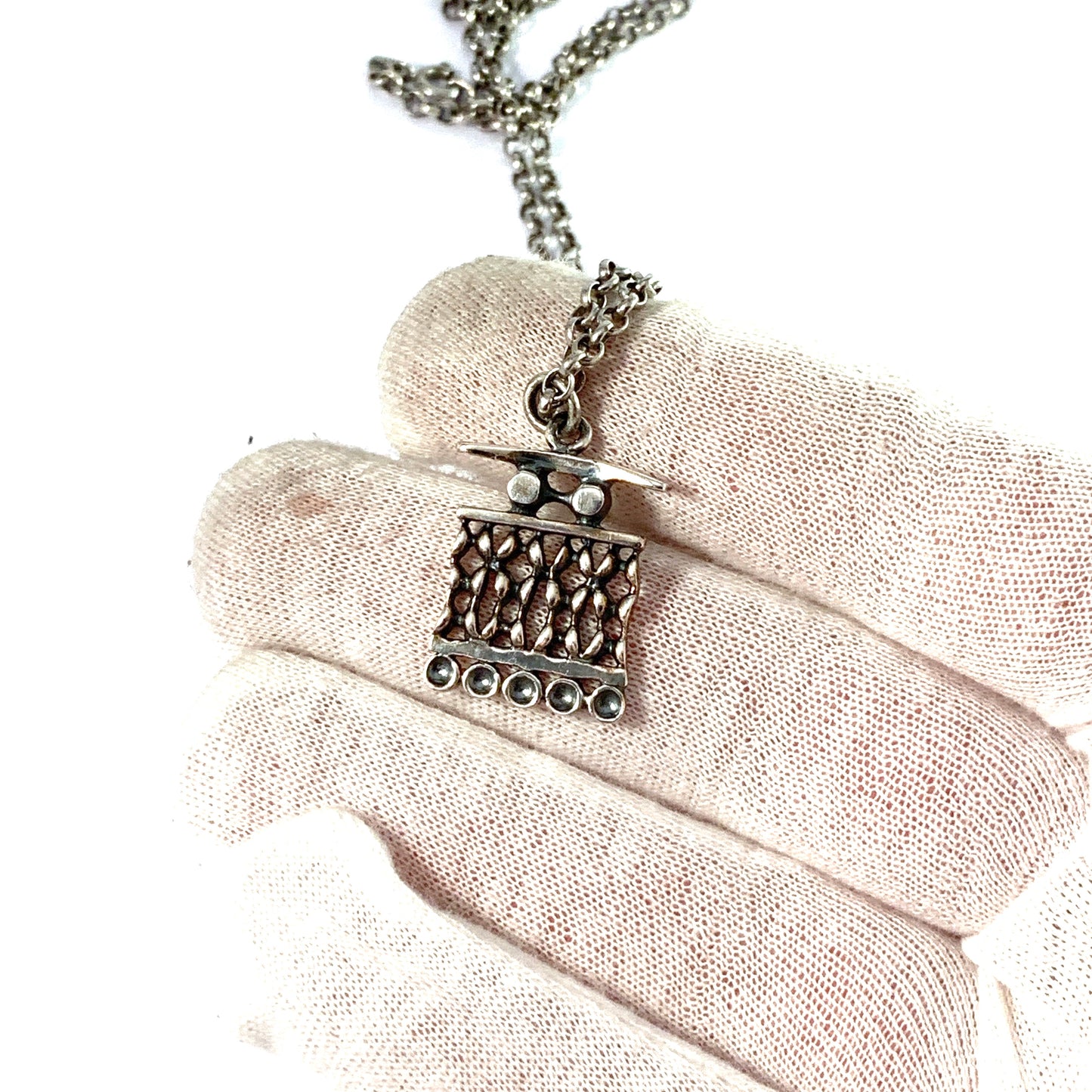 Jorma Laine for Kultateollisus, Finland 1971. Modernist Solid Silver Pendant Necklace.