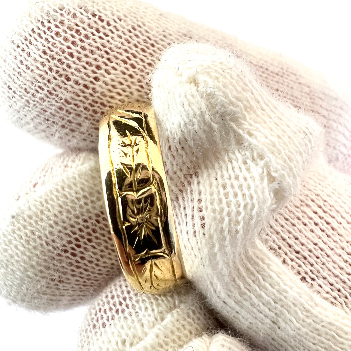 Sweden 1893. Antique Victorian 20k Gold Wedding Band Ring.