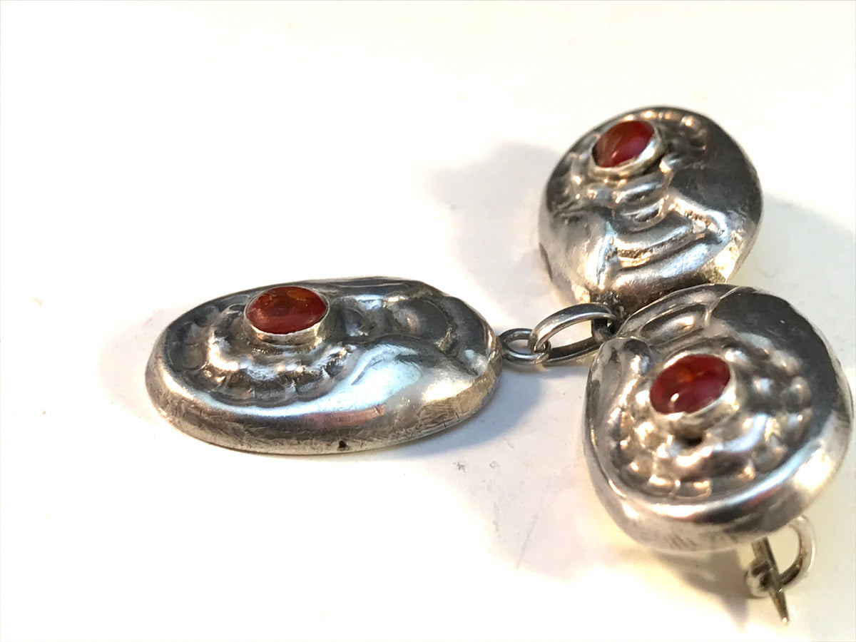 SL Jacobsen & Co Denmark c 1910 Antique Arts and Crafts 830 Silver Amber Skonvirke Brooch.