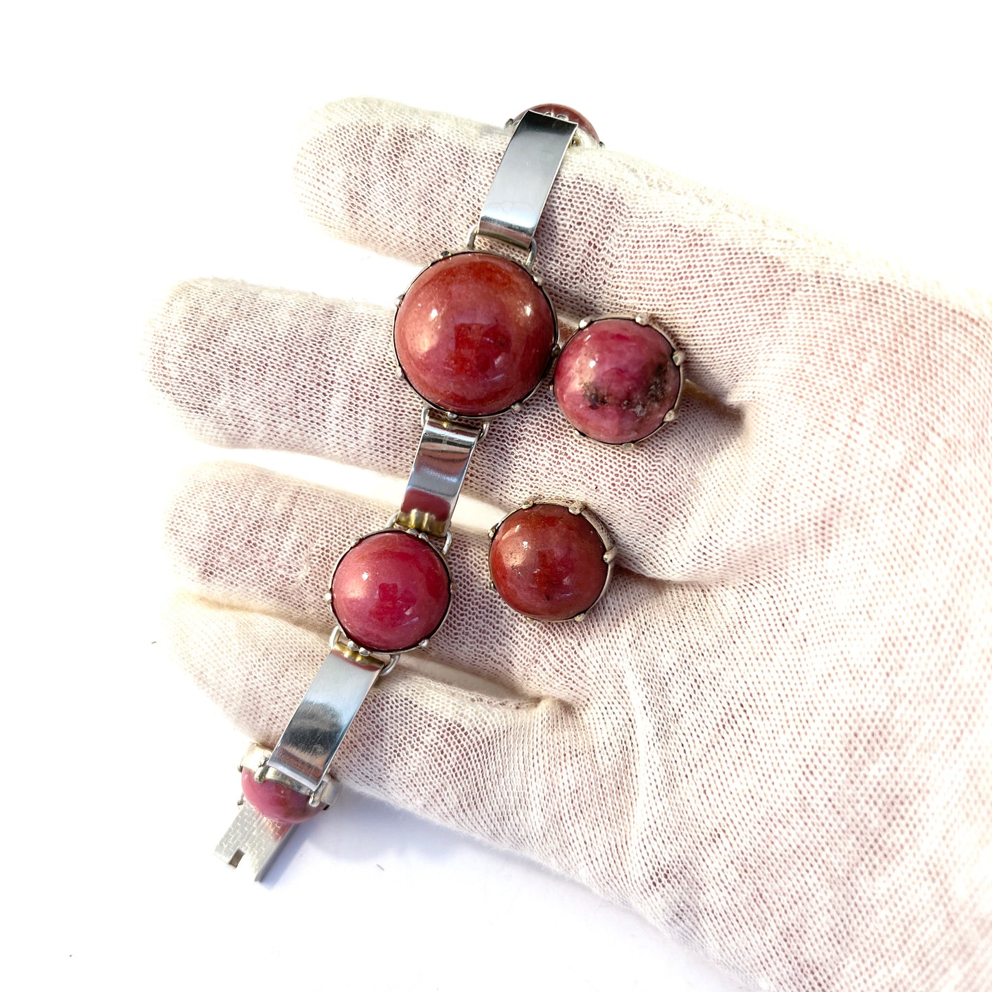 Acke R Tötterman, Sweden 1955. Sterling Silver Rhodonite Bracelet + Earrings.