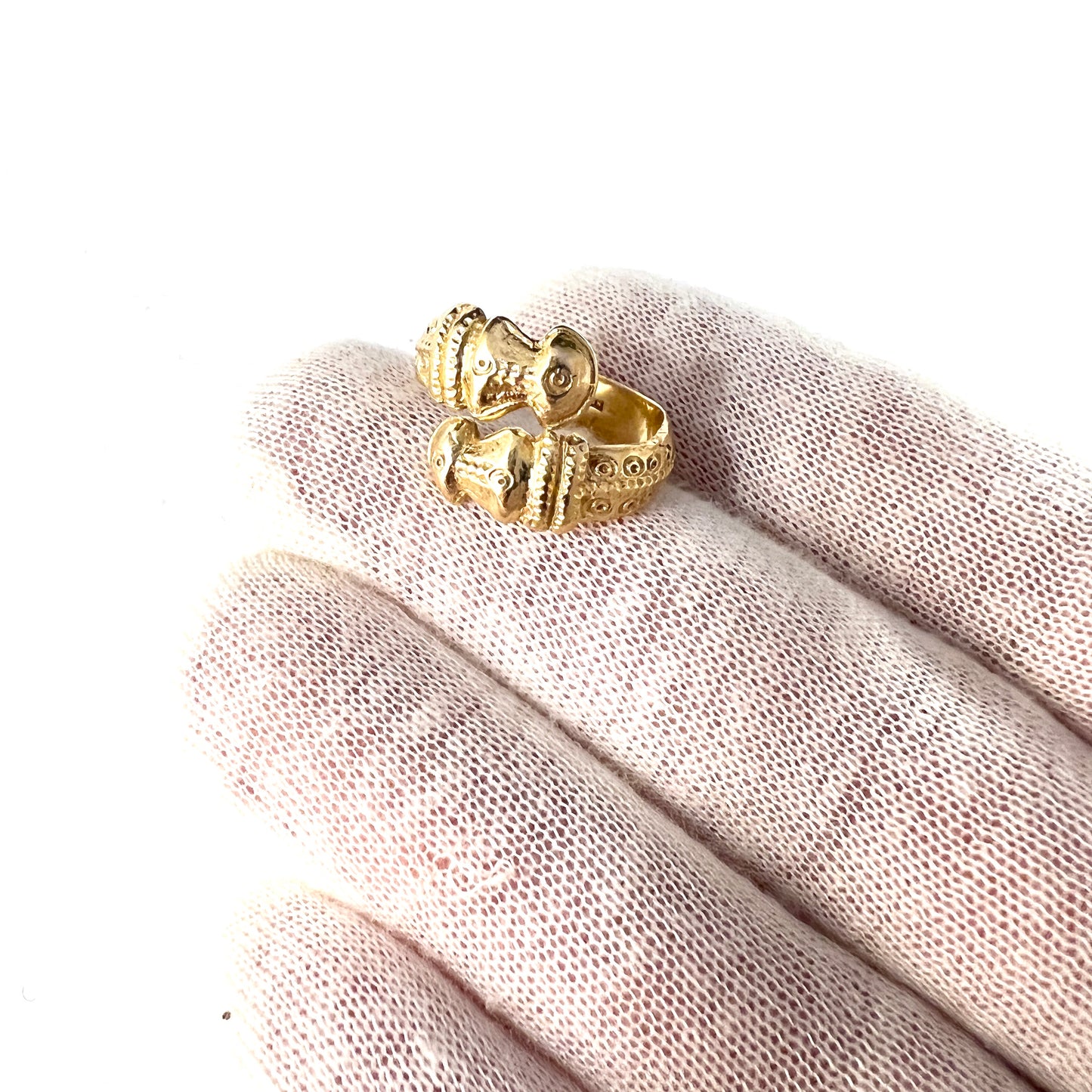 Bengt Hallberg, Sweden. Vintage 18k Gold Viking Copy Ring.