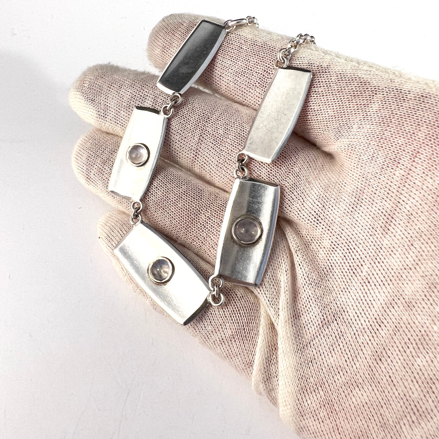 Court Jeweller Jarl Sandin, Gothenburg Sweden 1958. Sterling Silver Moonstone Necklace. Signed.