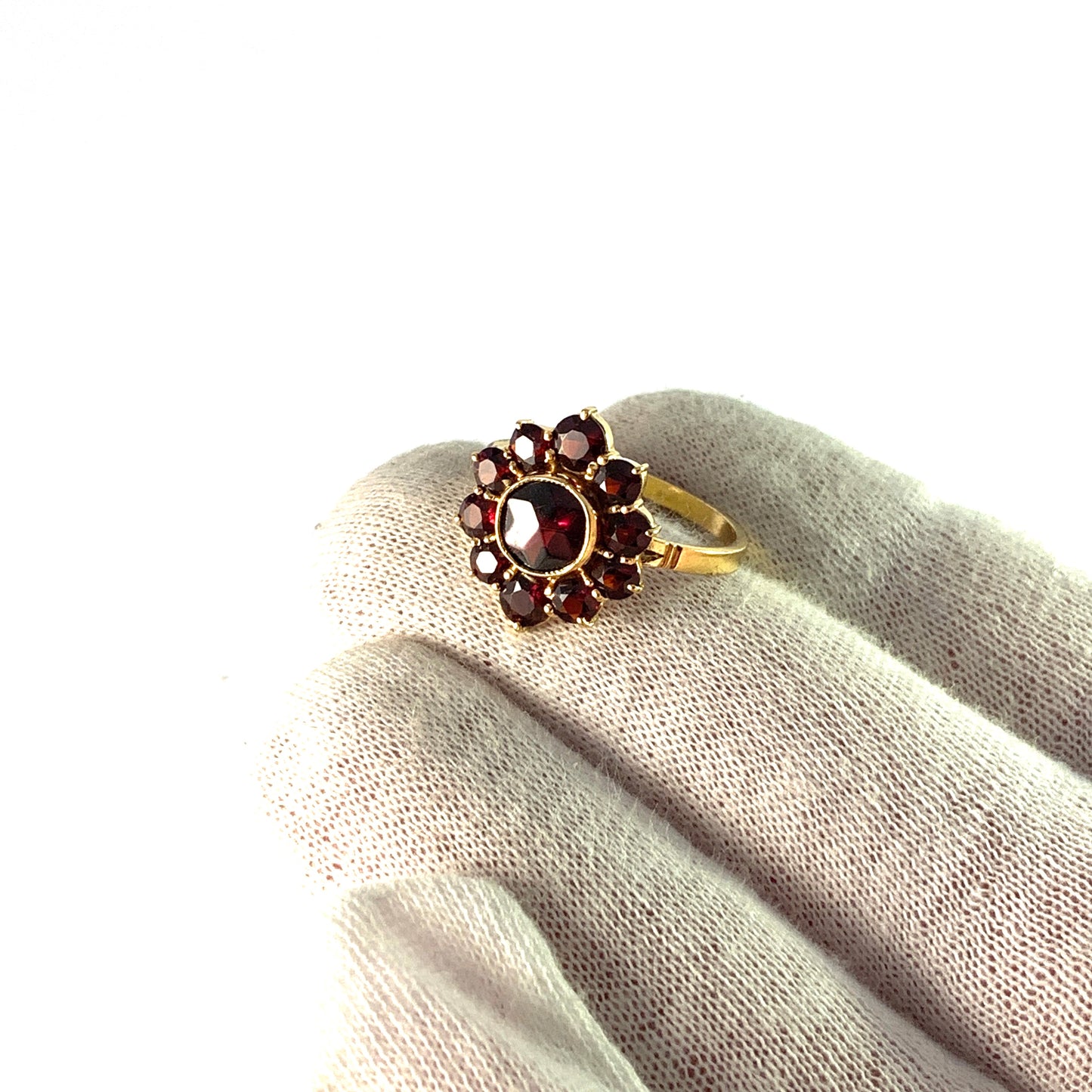 Vintage Mid Century Gilt 835 Silver Bohemian Garnet Ring.