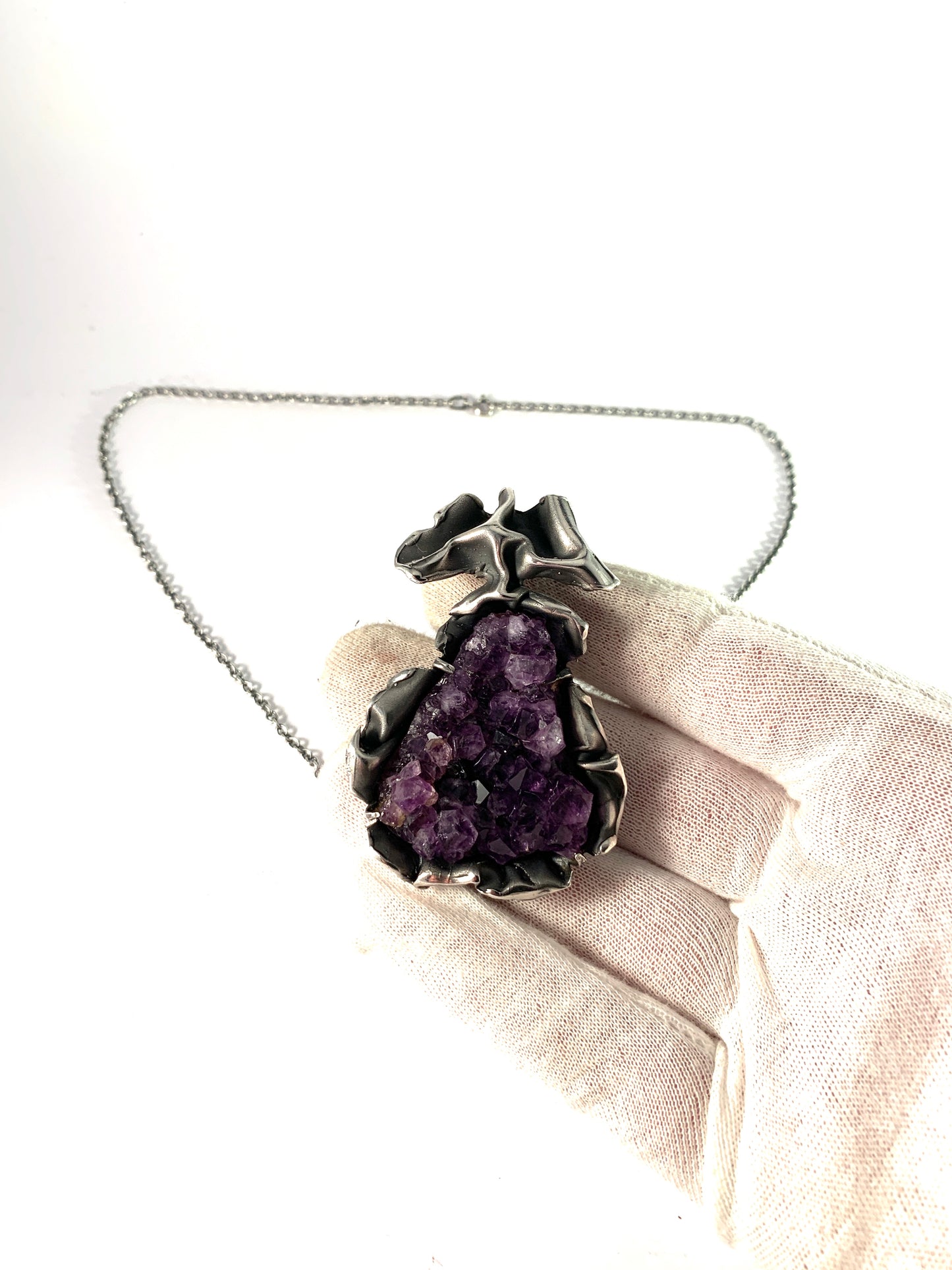 Reino Olavi Saastamoinen, Finland 1972. Massive Brutalist Sterling Silver Amethyst Pendant Necklace.