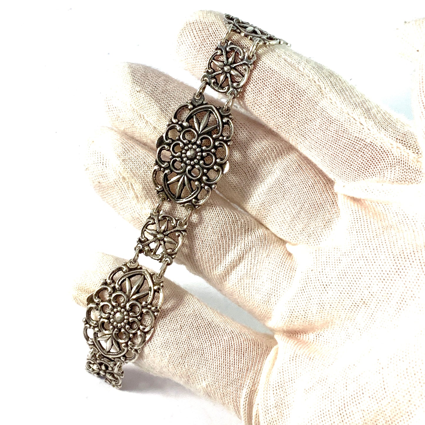 Denmark c 1950s. Vintage Solid 830 Silver Bracelet.