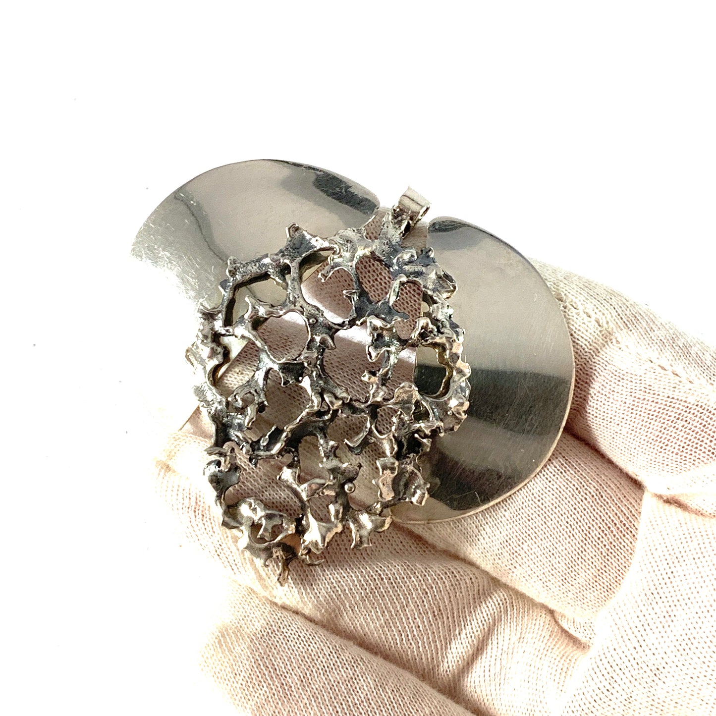 Valon Kulta & Hopea, Finland 1972. Large Sterling Silver Modernist Brutalist Pendant.