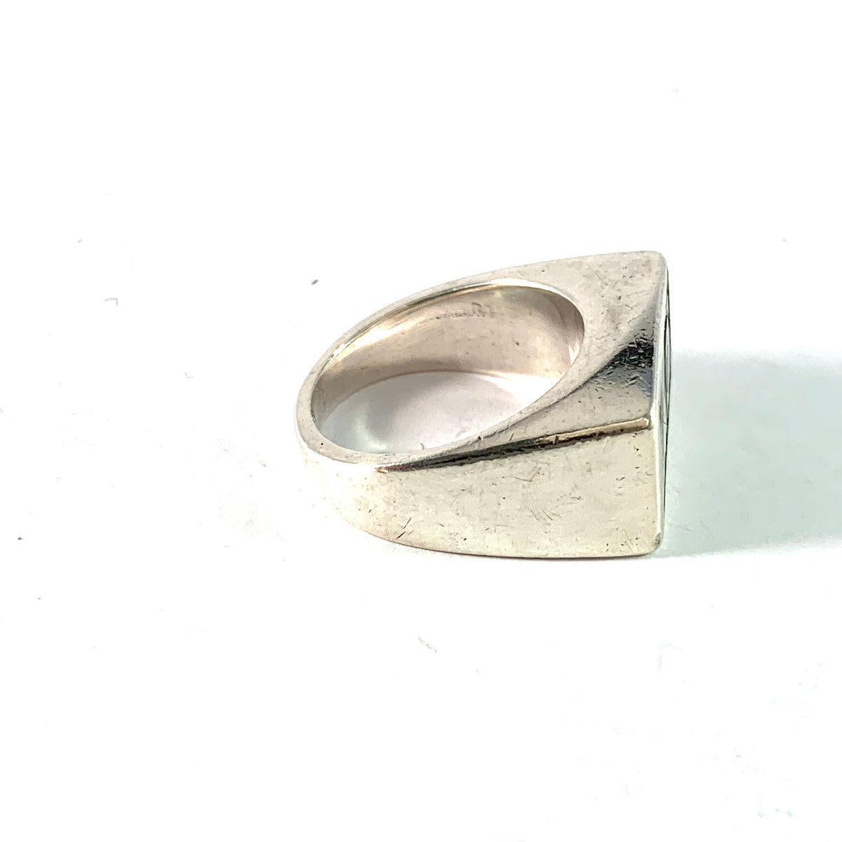 Arne Johansen, Denmark 1950-60s Sterling Silver Abalone Ring.