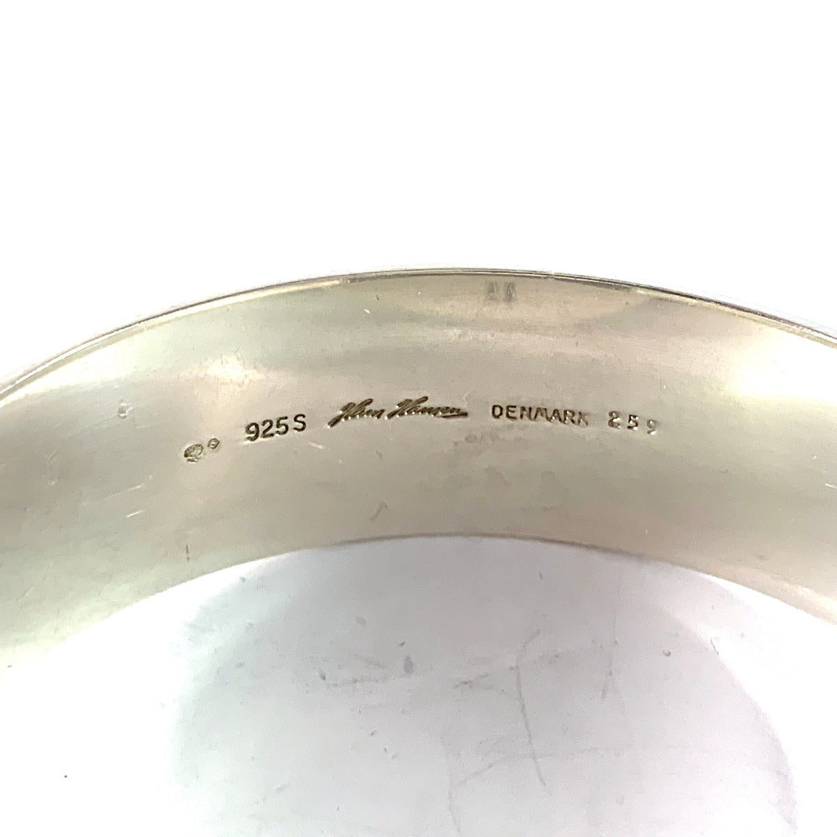 Bent Gabrielsen for Hans Hansen, Denmark 1960s. Bold Sterling Silver Bracelet. Design 259