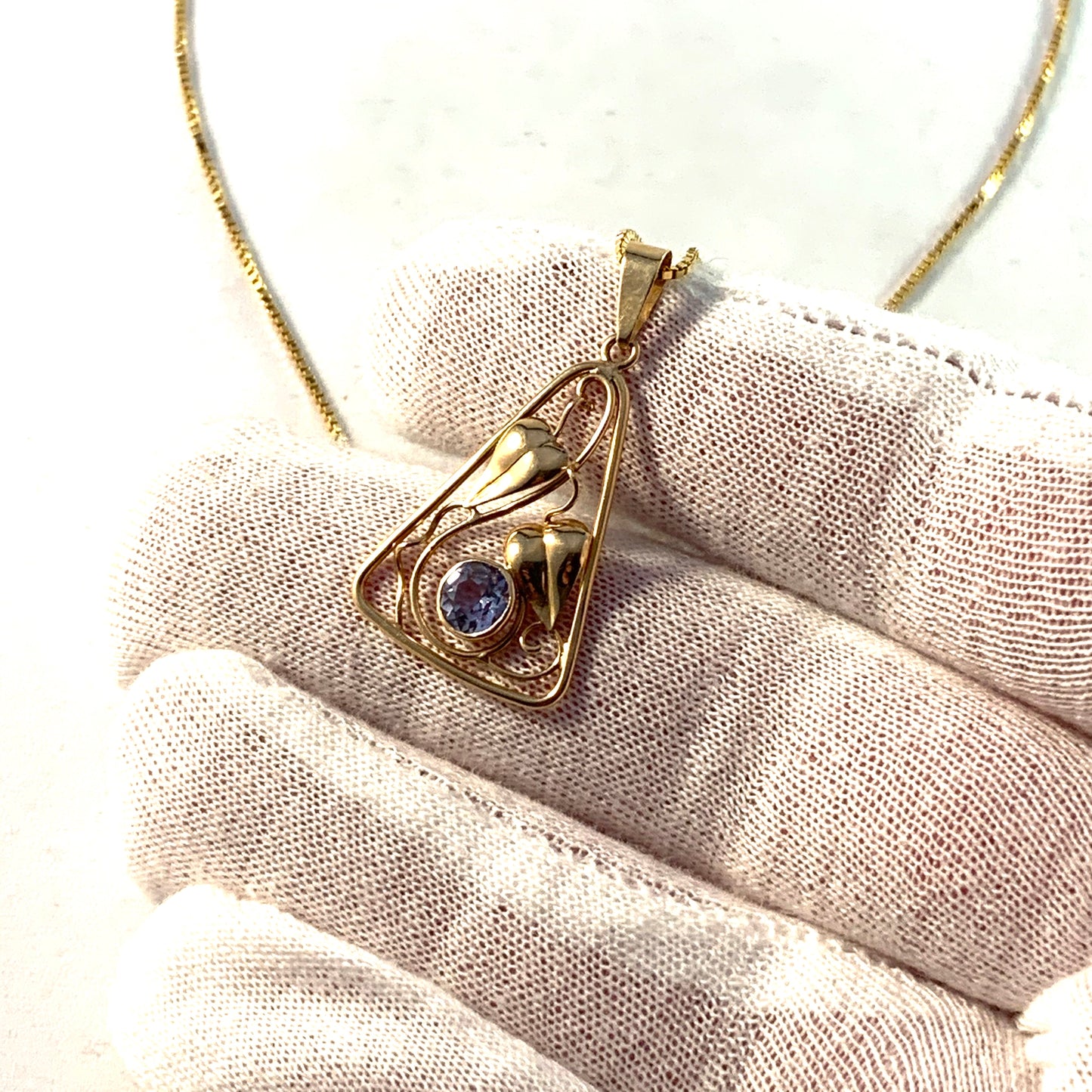 Wilhelm Harbeck, Stockholm 1945 Mid Century 18k Gold Quartz Pendant Necklace.