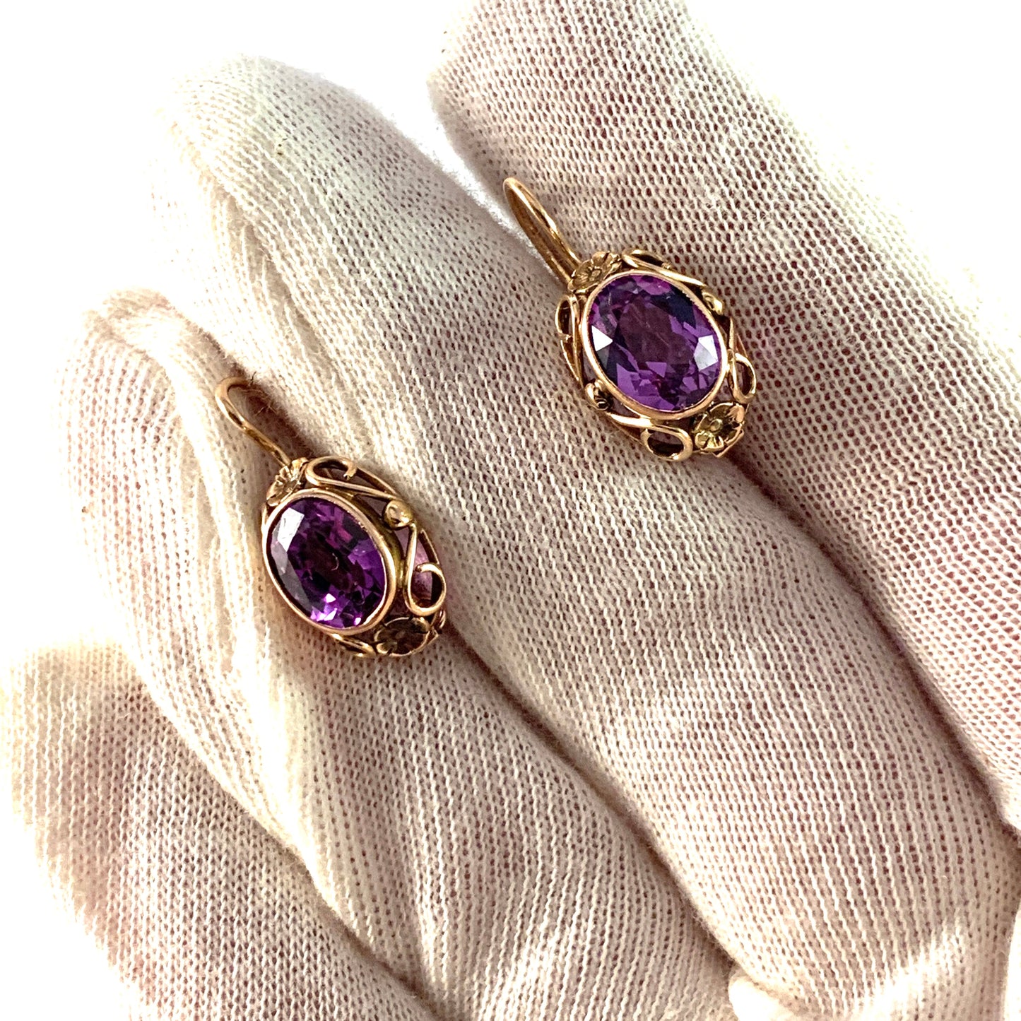 Eastern Europe Vintage Mid Century 14k Gold Synthetic Sapphire Earrings.