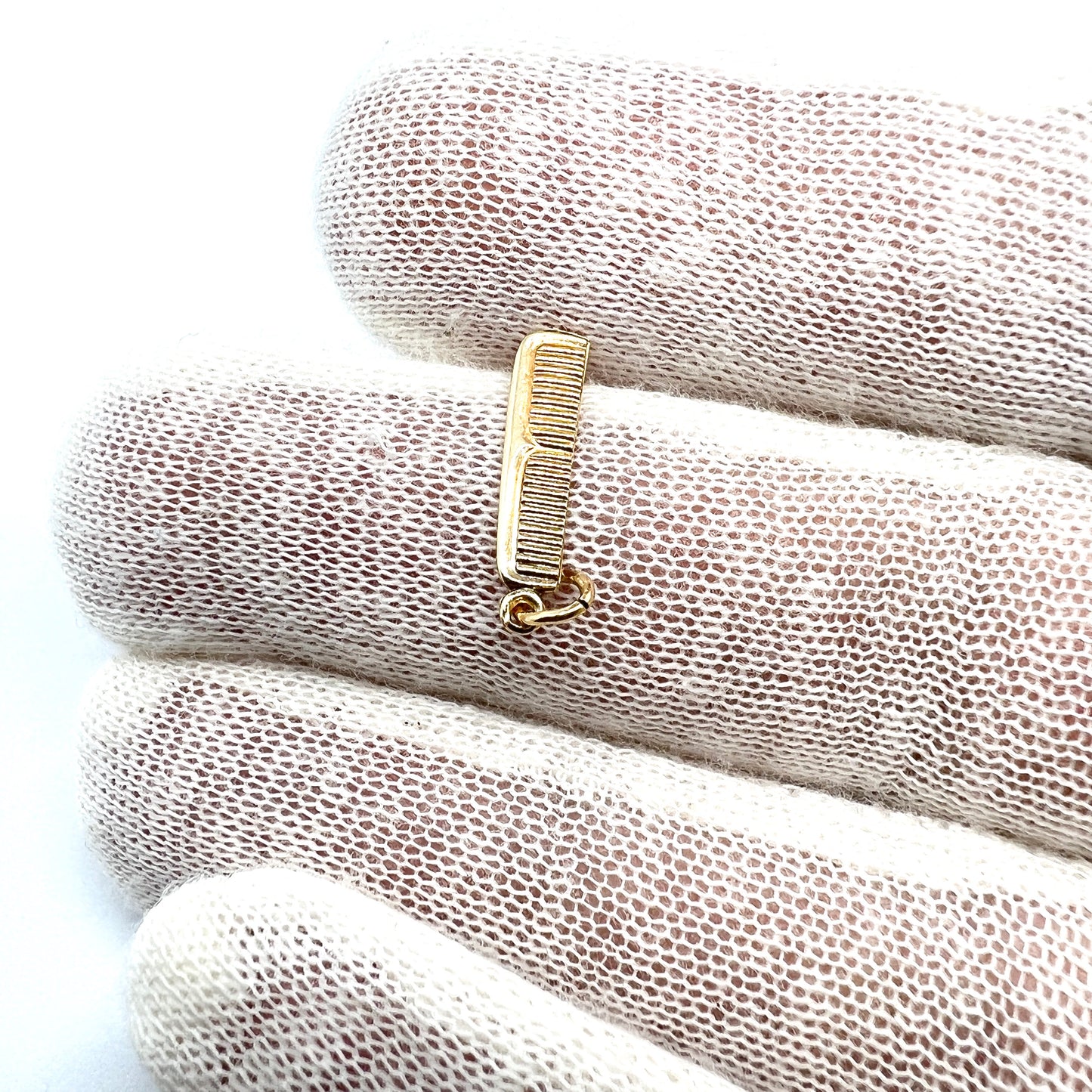 Sweden c 1960s Vintage 18k Gold Comb Charm