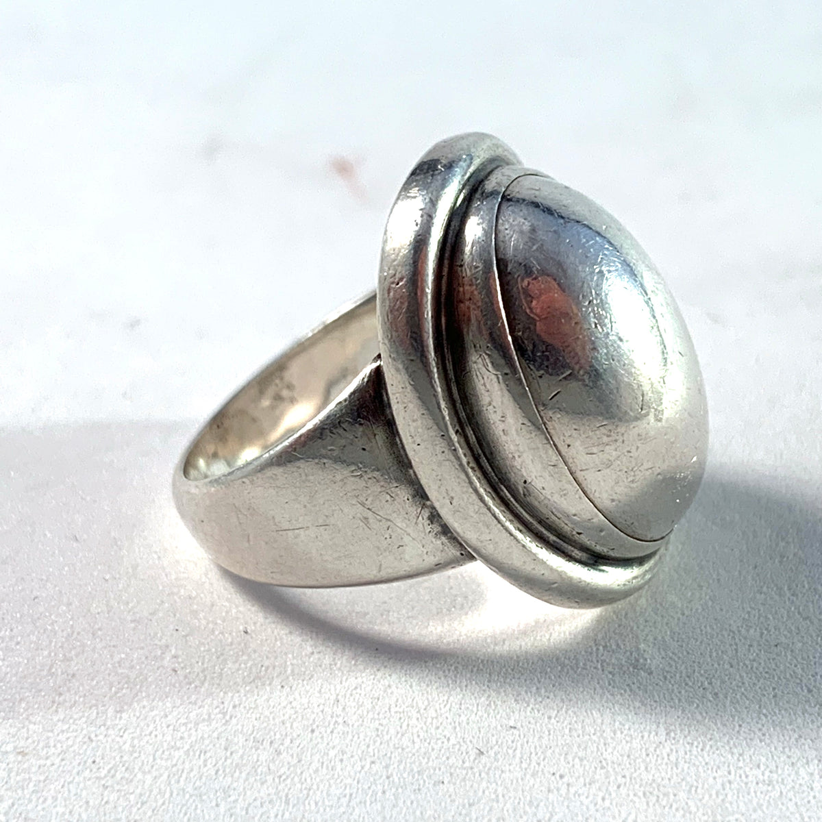 Georg Jensen, Copenhagen Mid Century Sterling Silver Ring. Design 46A by Harald Nielsen 1930s