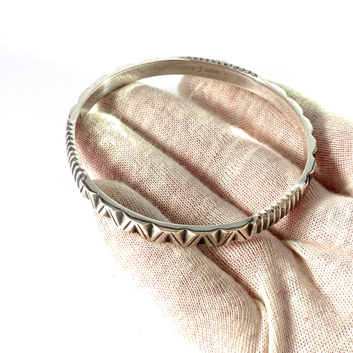 Tore Kullander, Sweden 1959. Mid Century Modern Sterling Silver Bangle Bracelet