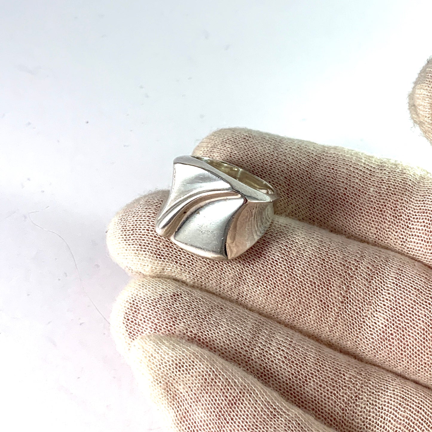 Tiffany & Co. Vintage Sterling Silver Unisex Ring.