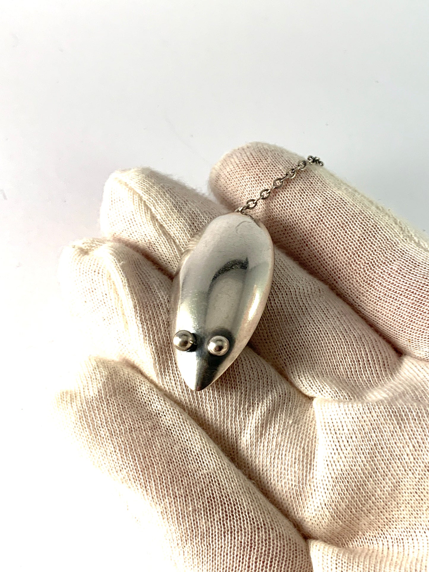 Elis Kauppi, Kupittaan Kulta Finland 1950-60s Sterling Silver Mouse Brooch. Rare.