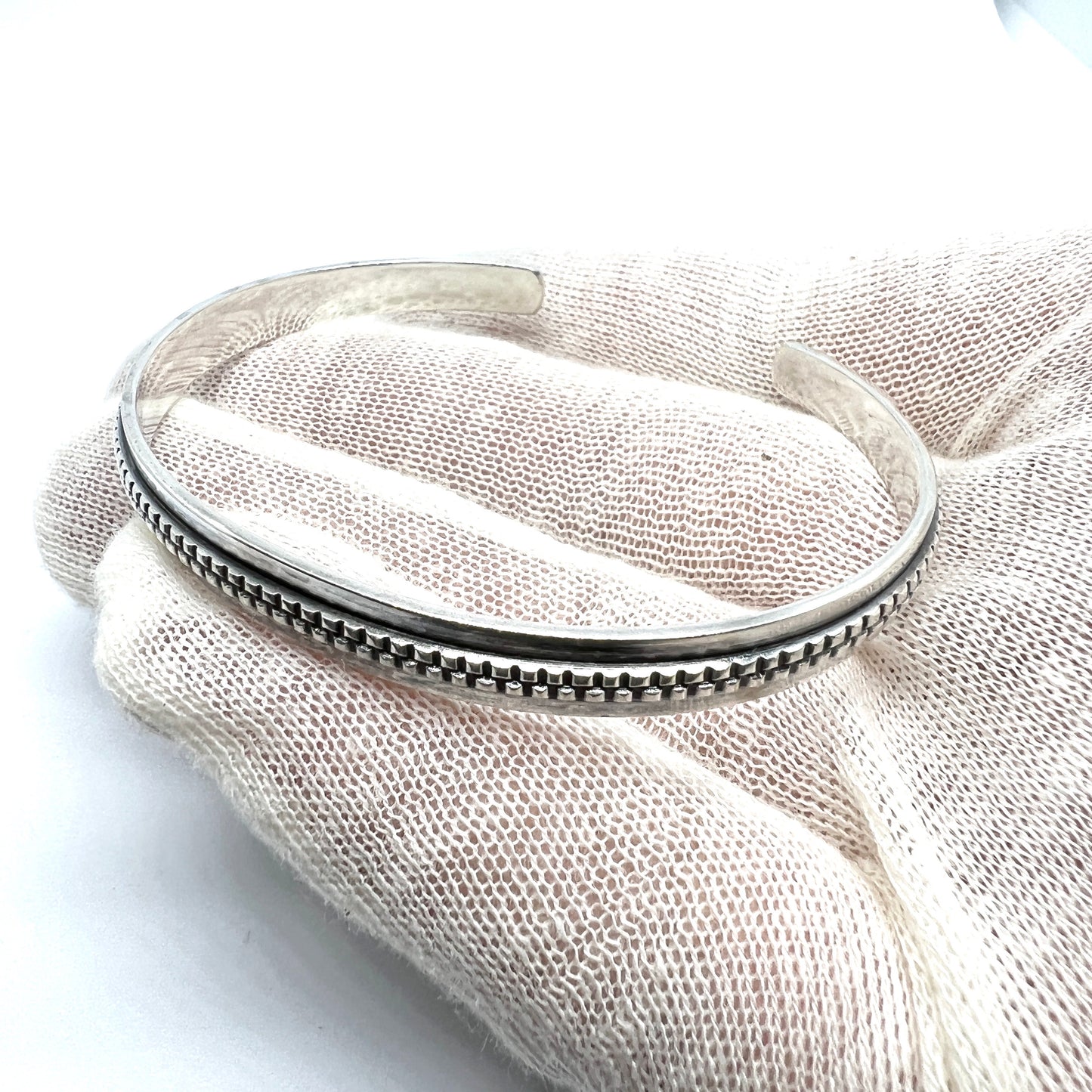 Kalevala Koru, Finland 1964. Vintage Solid Silver Bracelet.