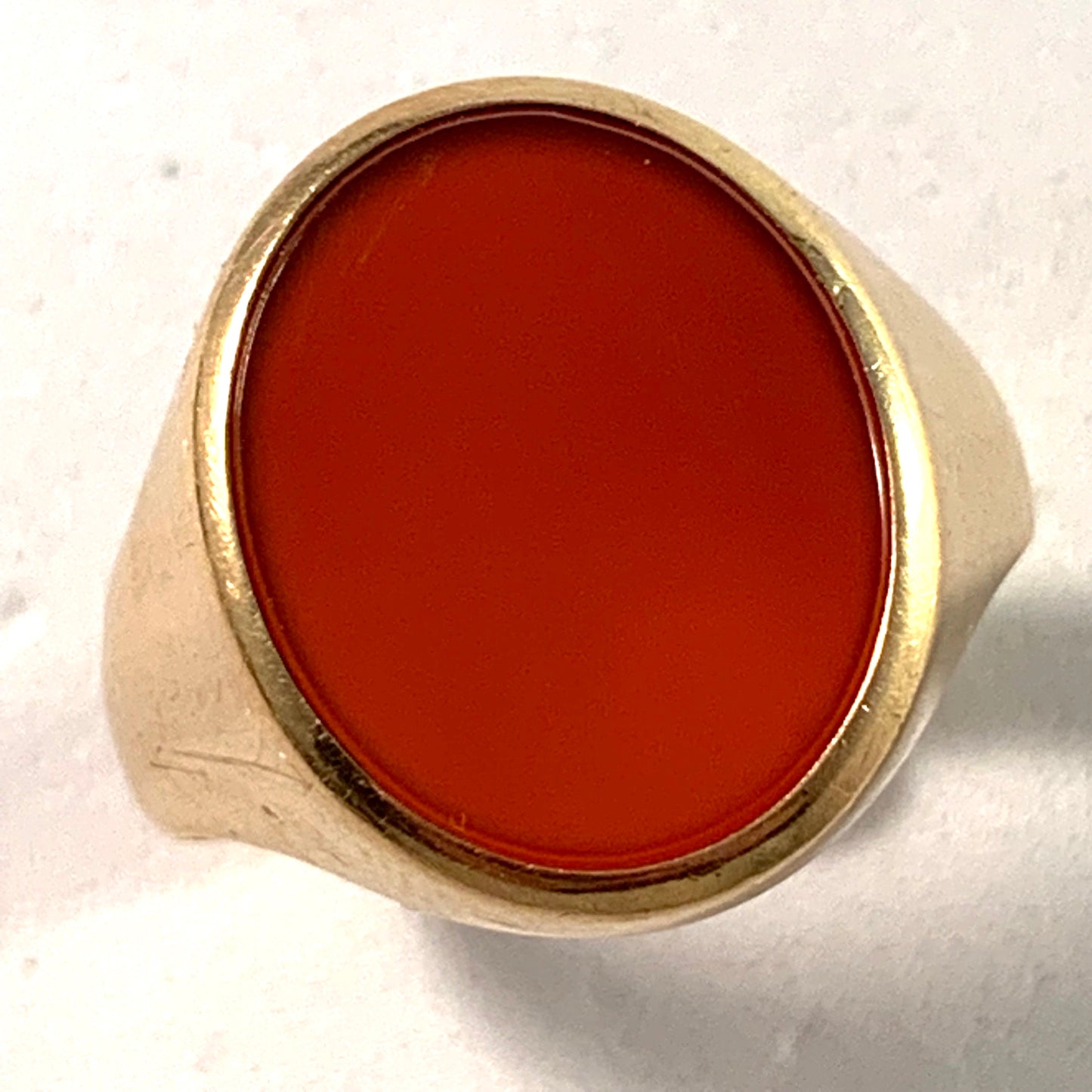 スウェーデンミッドセンチュリー 18K ゴールド カーネリアン メンズ リング。