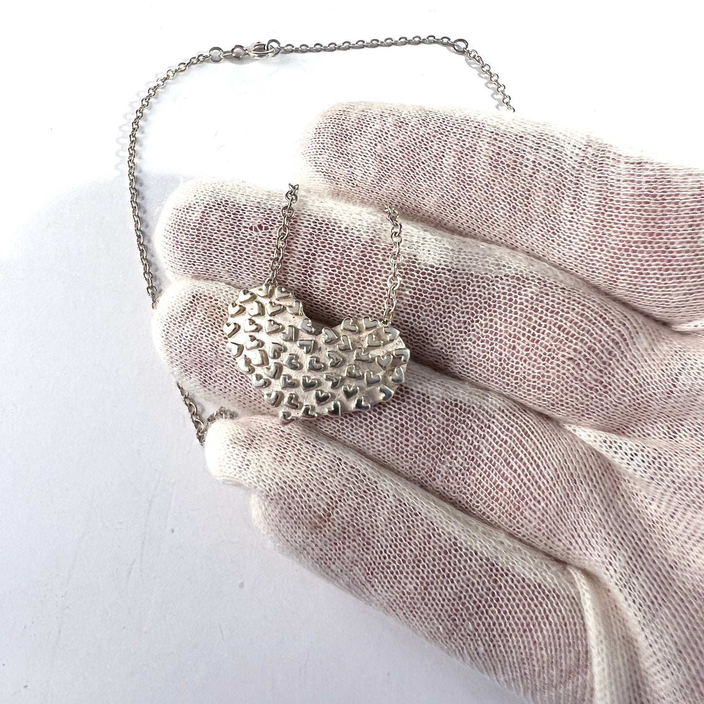 Kalevala Koru, Finland. Vintage Sterling Silver Heart Love Pendant Necklace.