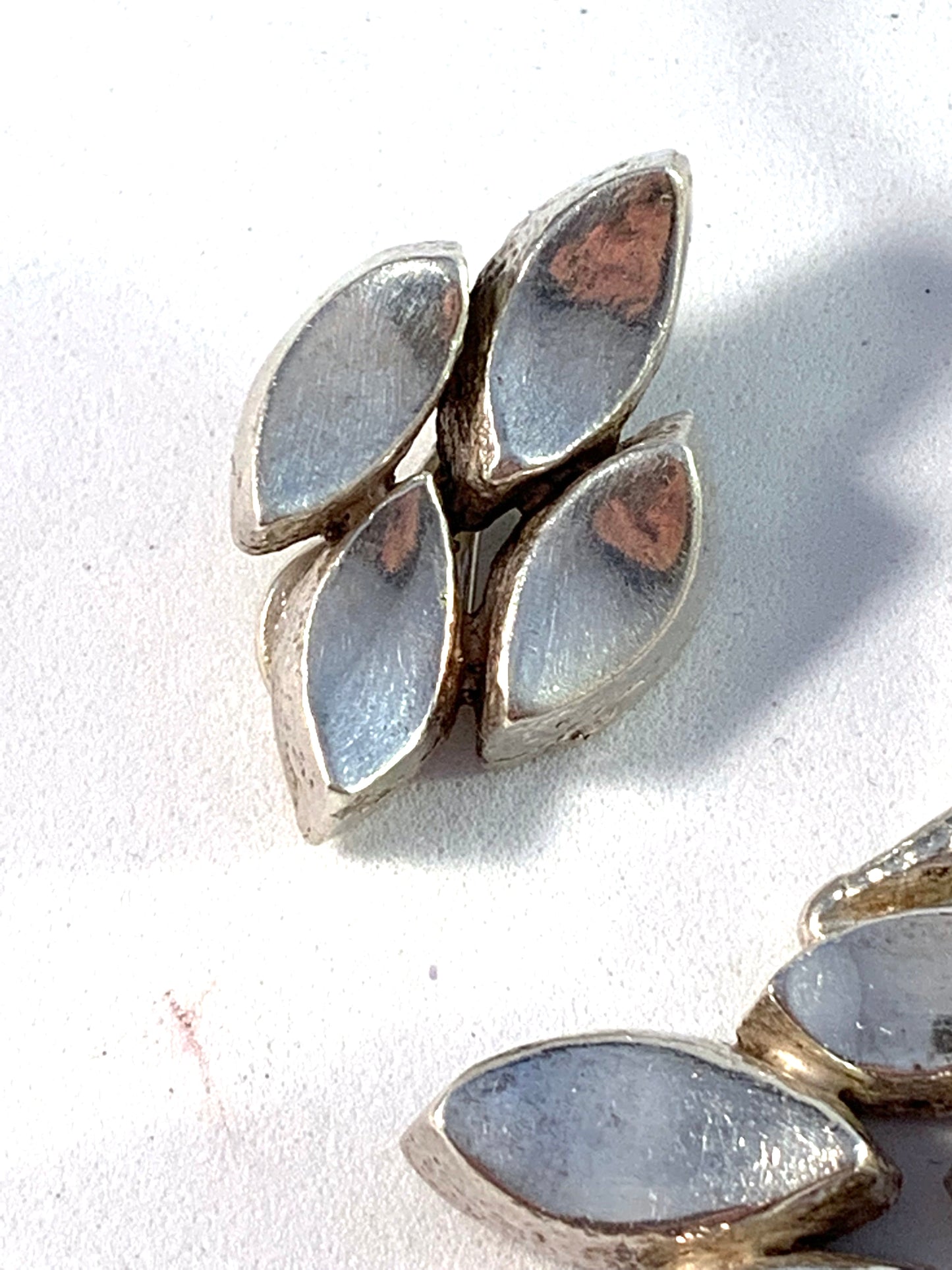 Atelje Etsuko Minowa, Stockholm Vintage Chunky Sterling Silver Pendant and Clip-on Earrings.