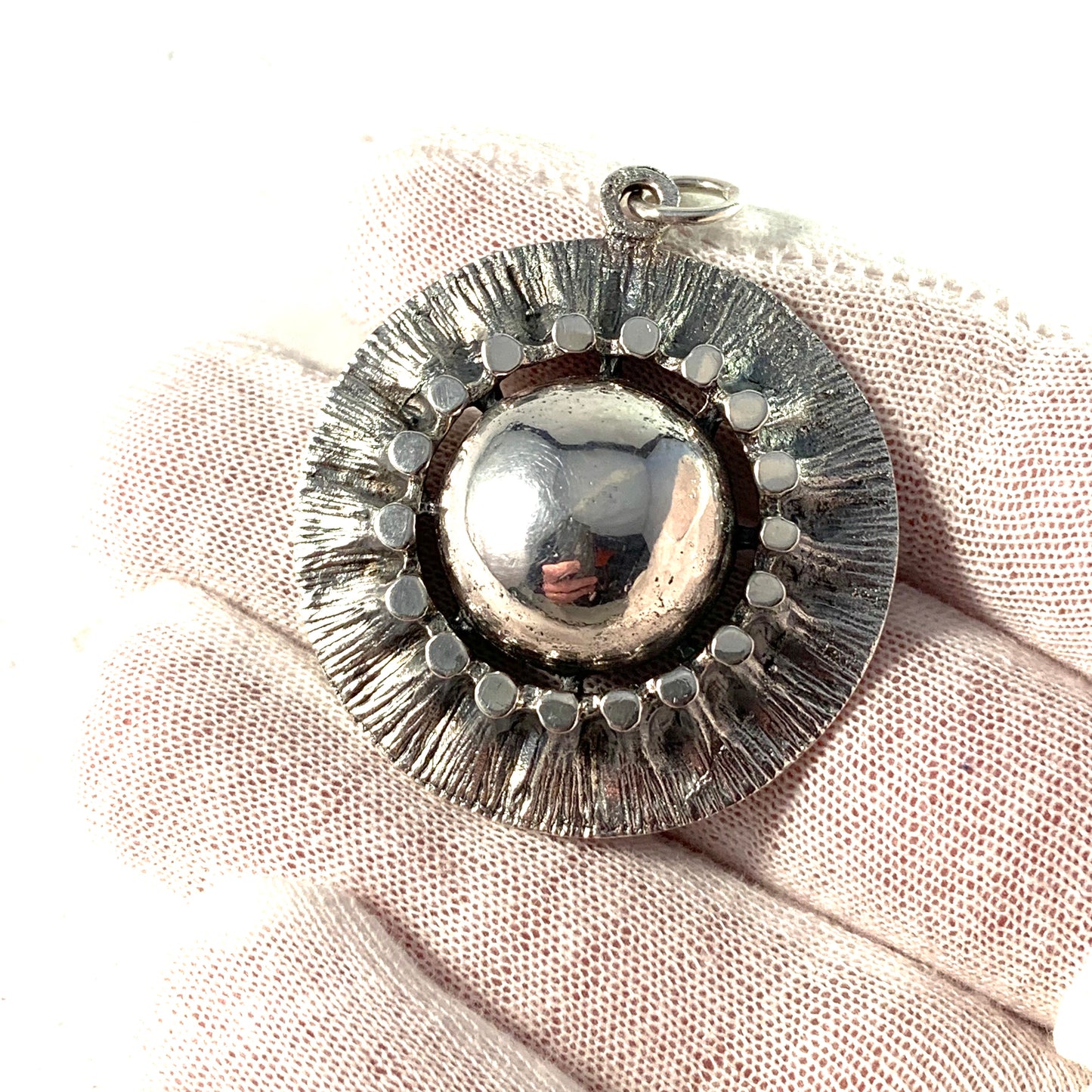 Alpo Tammi, Finland for Öhrneus 1972 Solid 830 Silver Modernist Pendant.