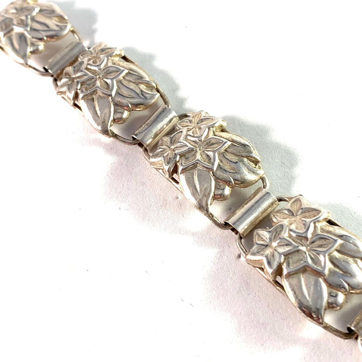 Hugo Grun, Stockholm Vintage 1948 Sterling Silver Floral Link Bracelet.