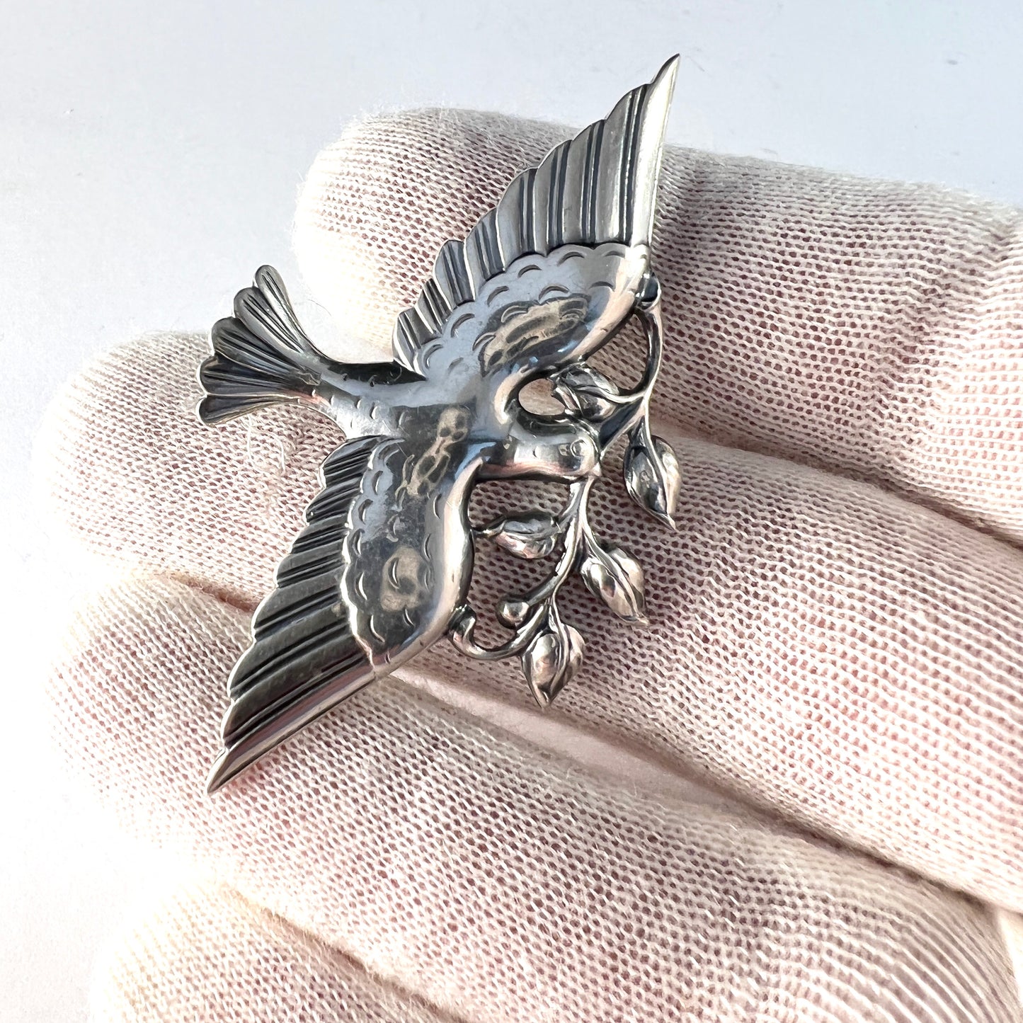 G Dahlgren, Sweden 1945. Vintage Celebrating end of WW2 Peace Dove Brooch.